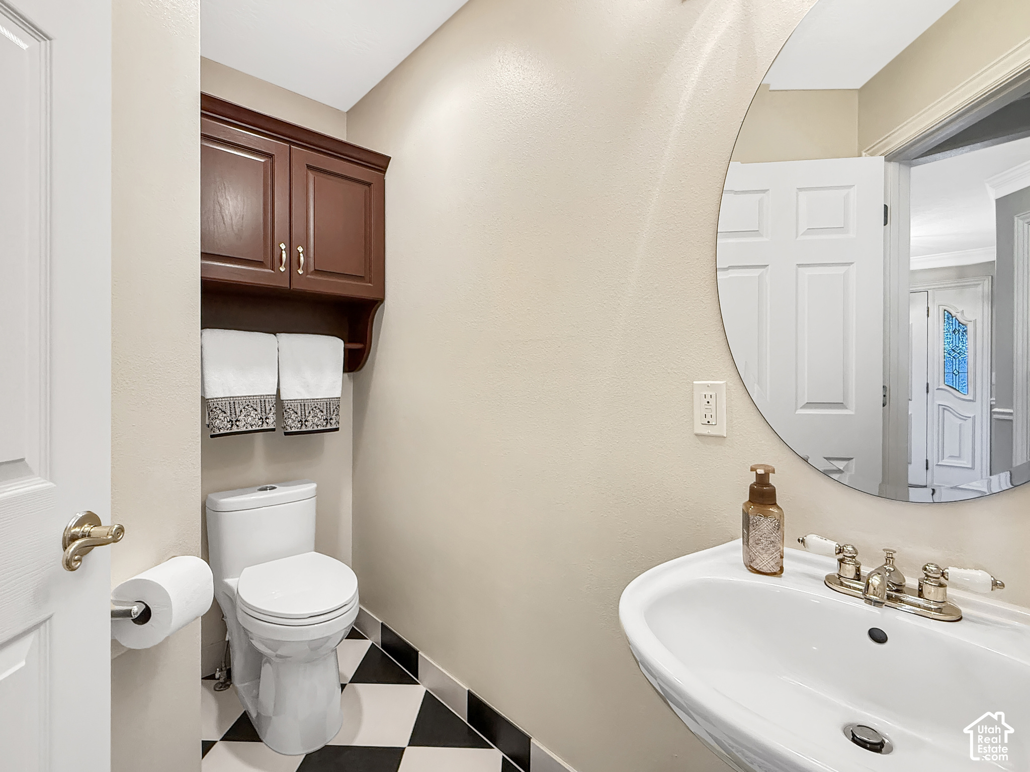 main property photo 26