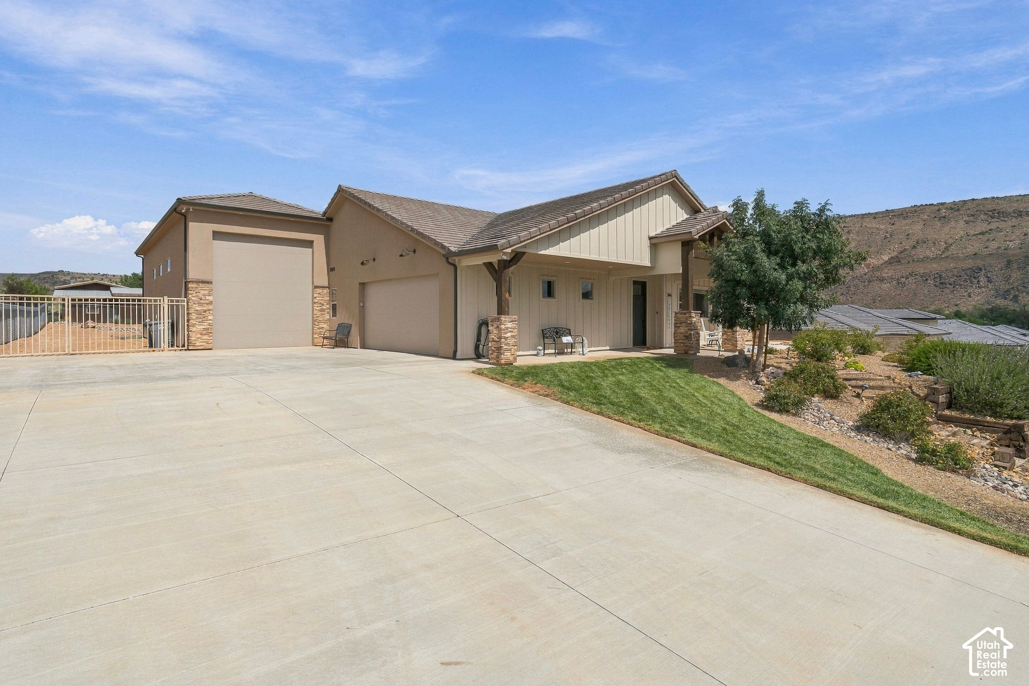 main property photo 44
