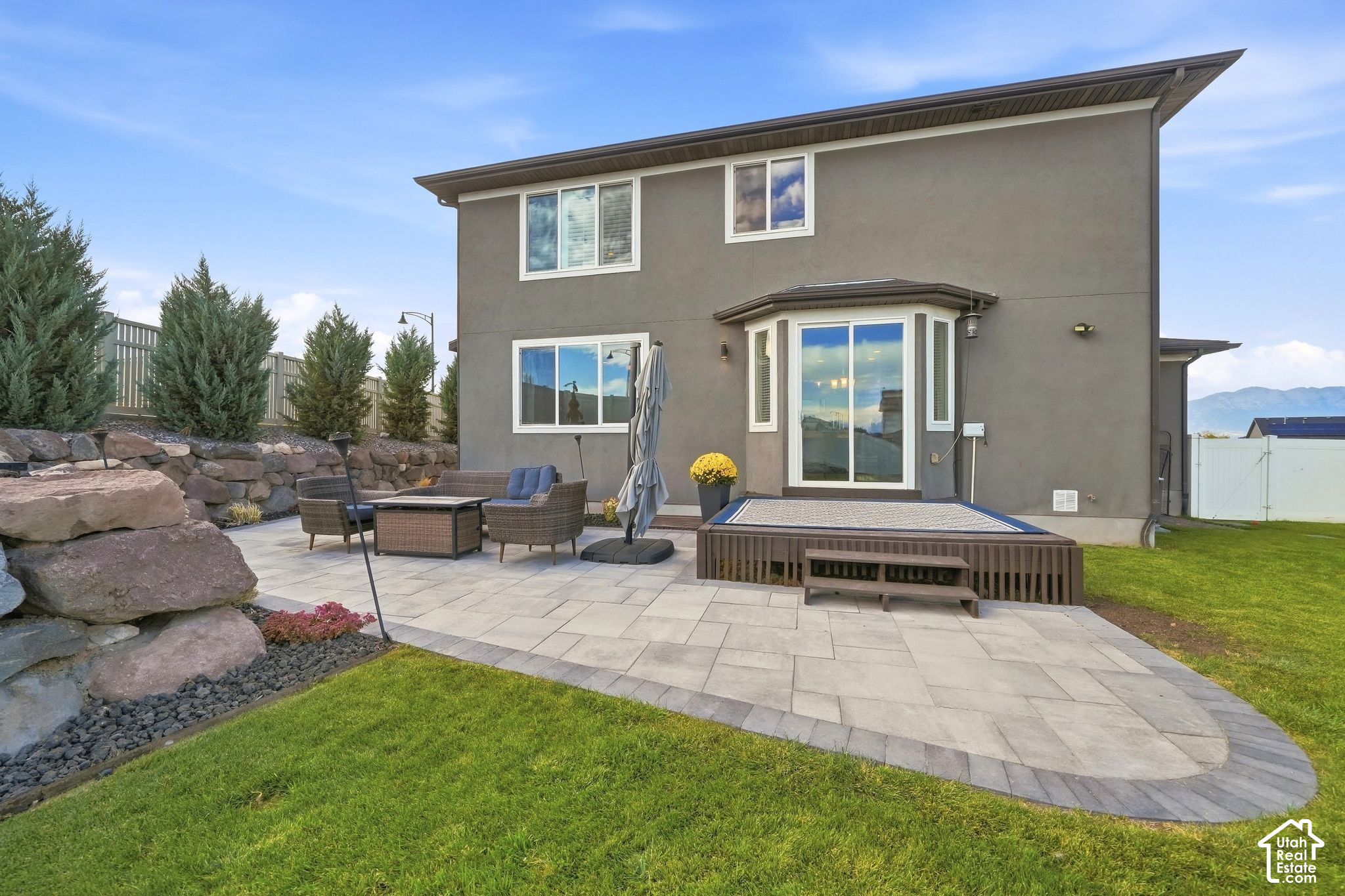 main property photo 48