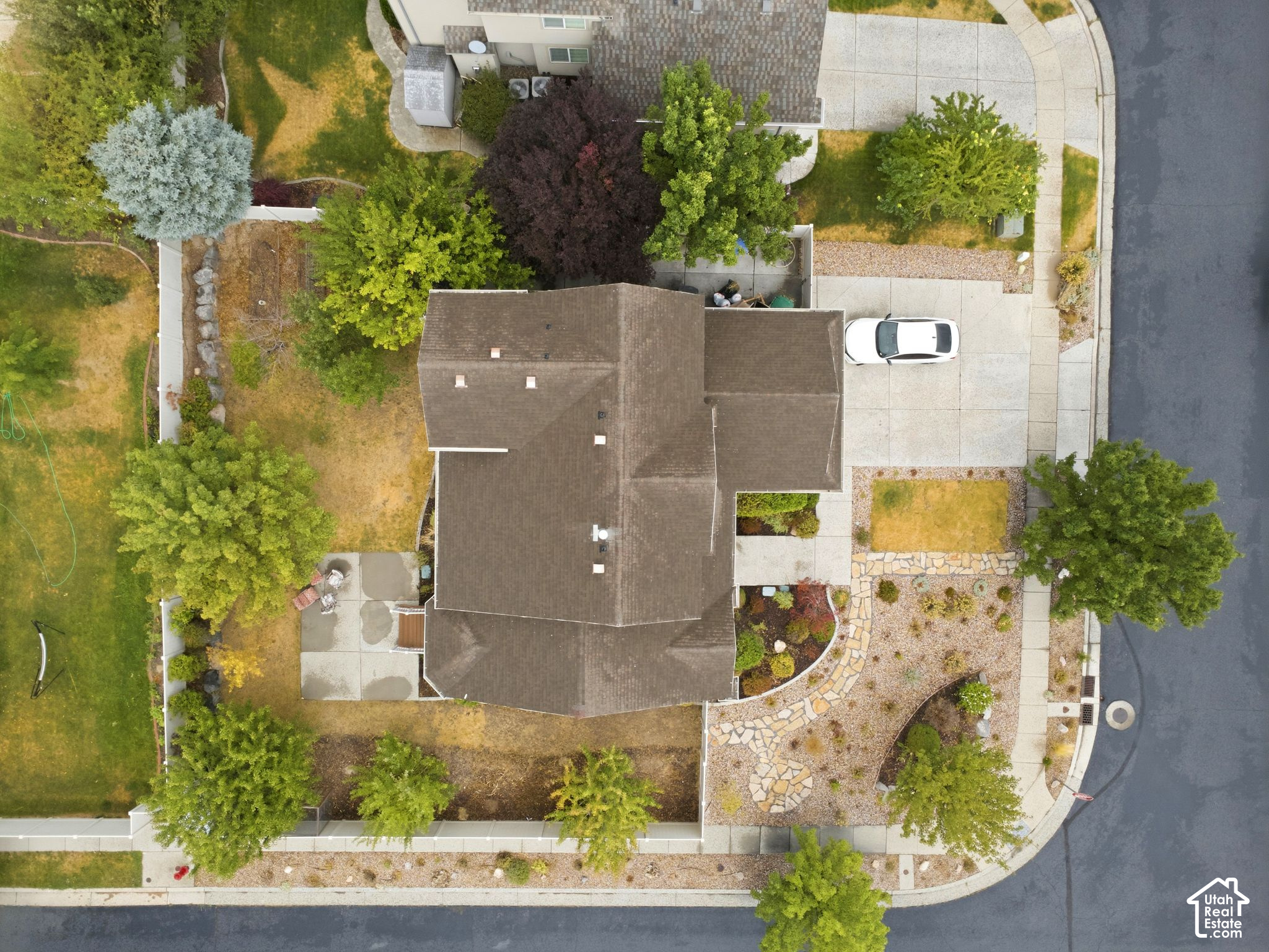 main property photo 54