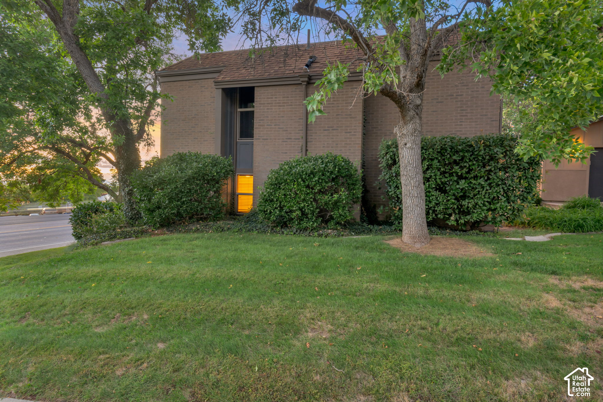 main property photo 16