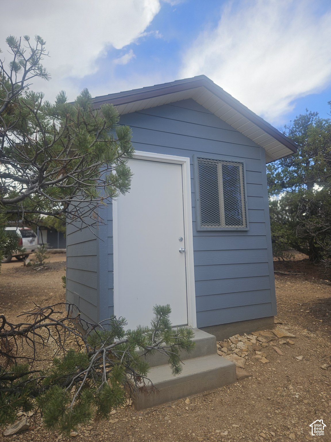 main property photo 10