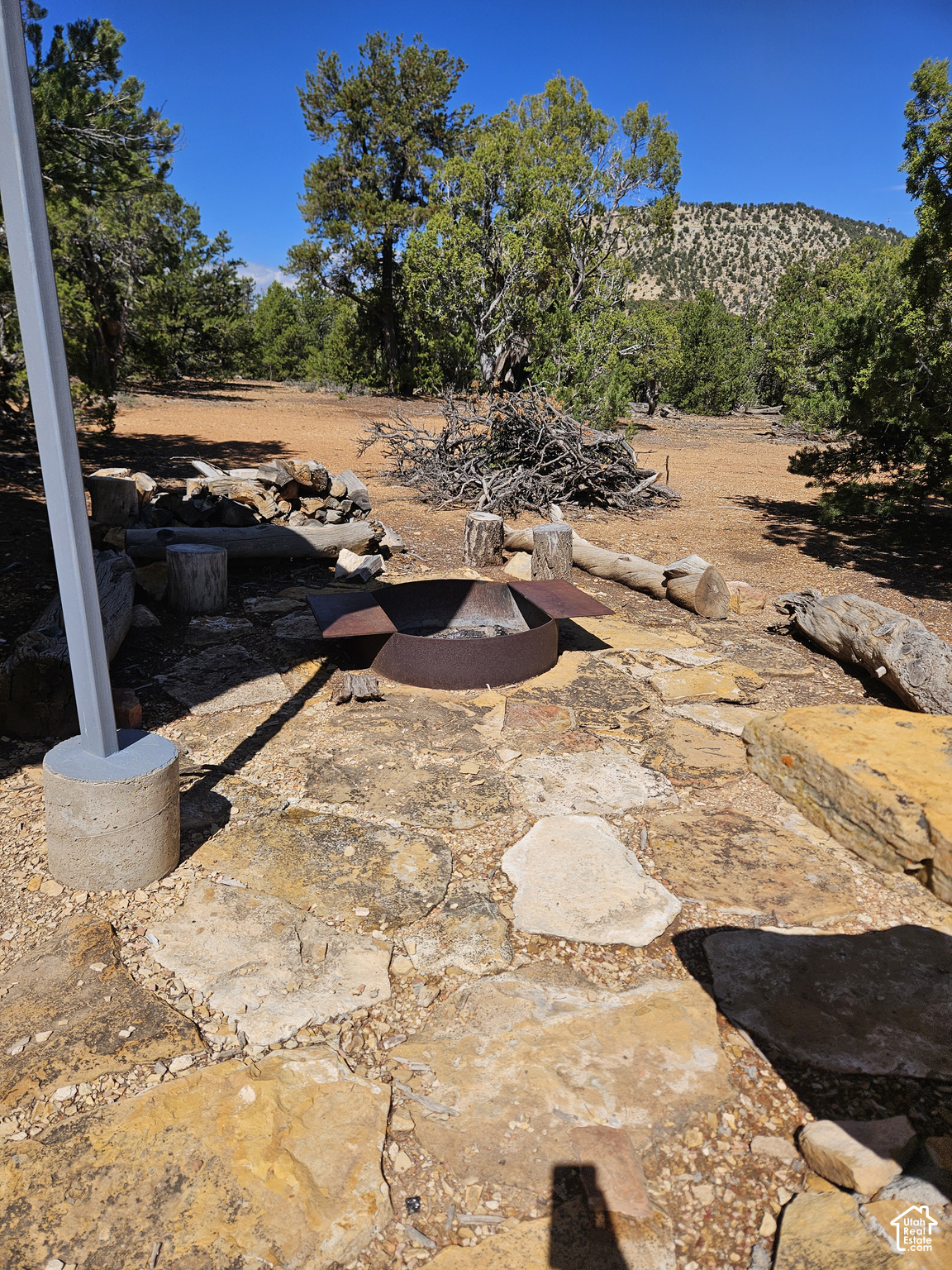 main property photo 17