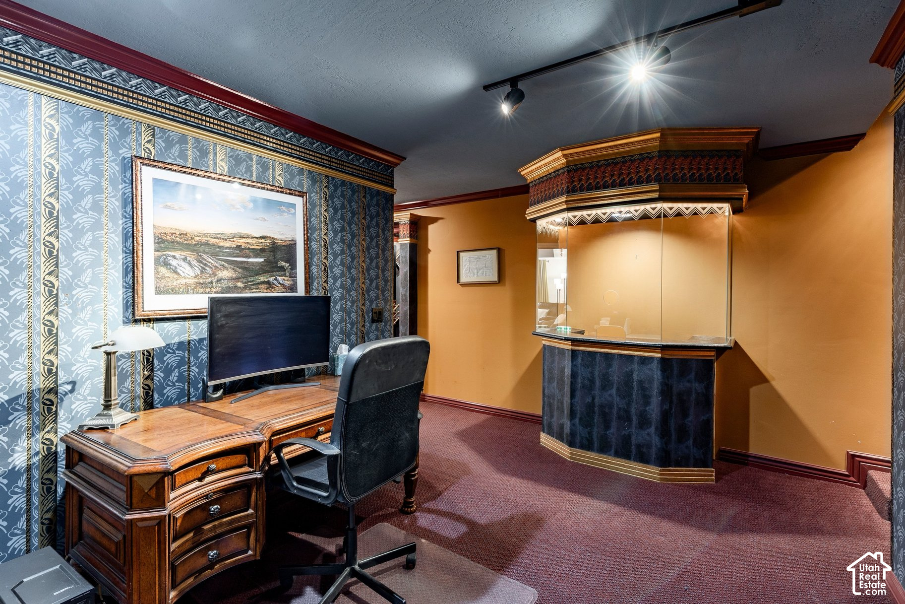 main property photo 32