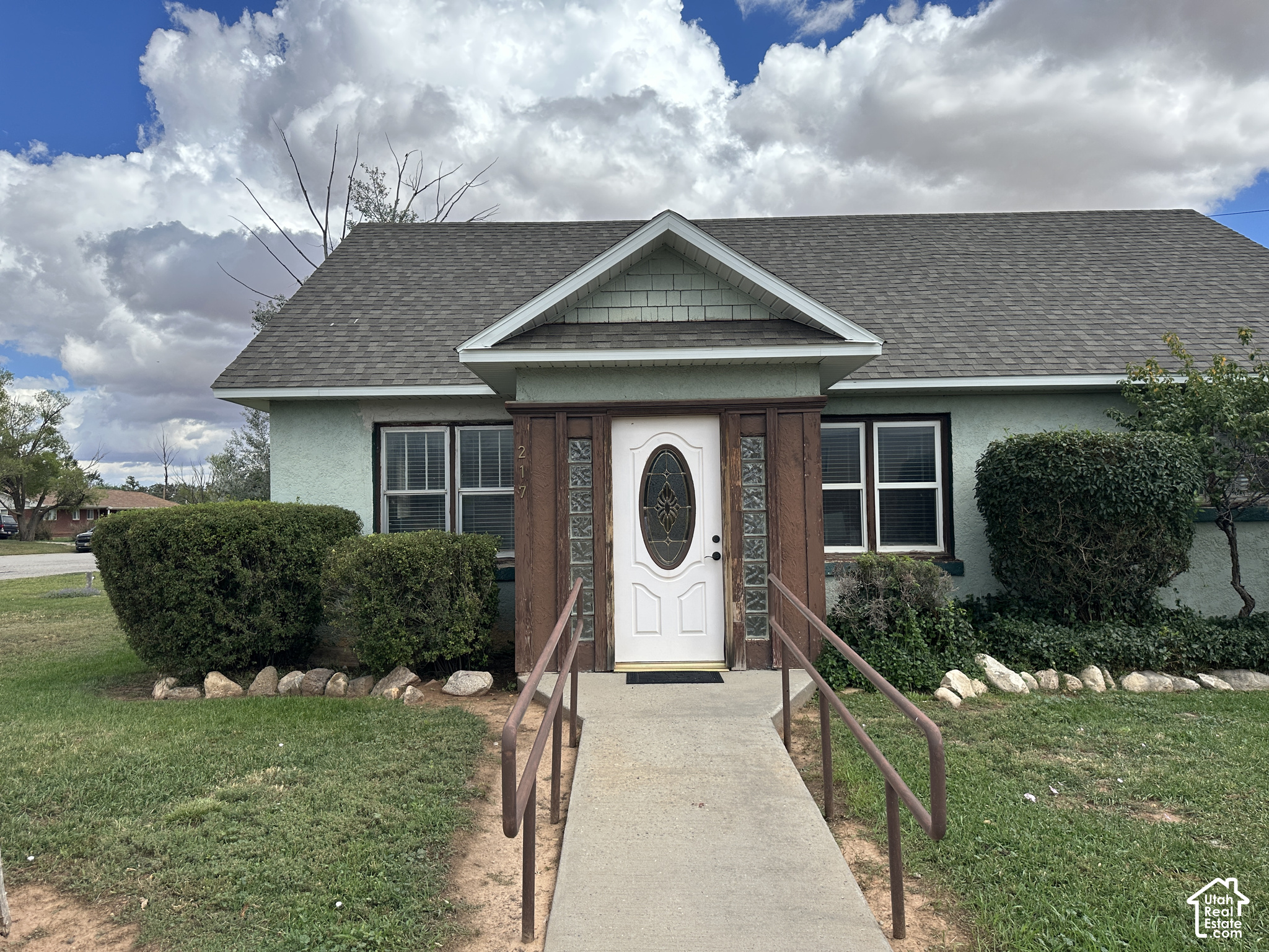 main property photo 2