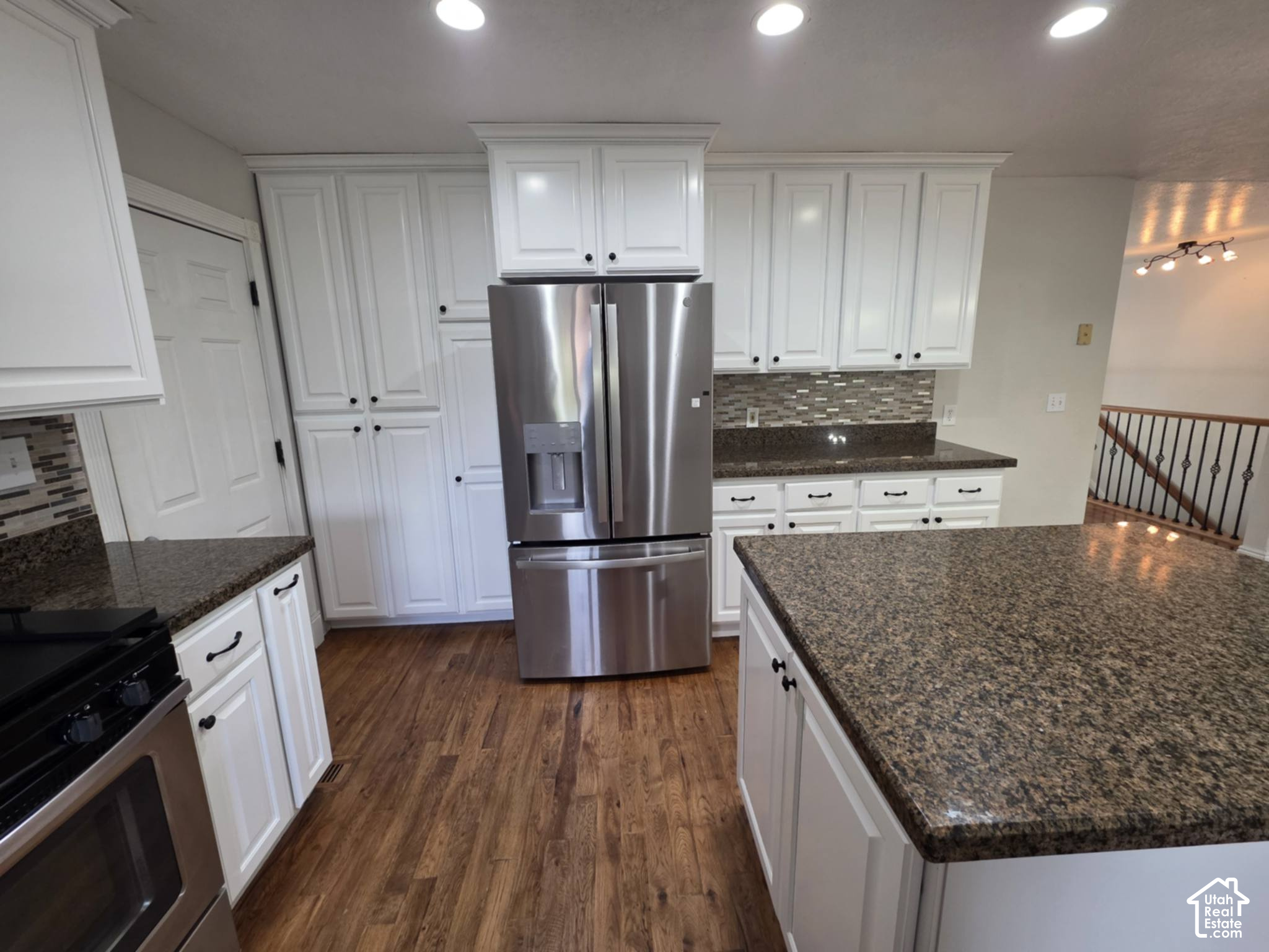main property photo 68