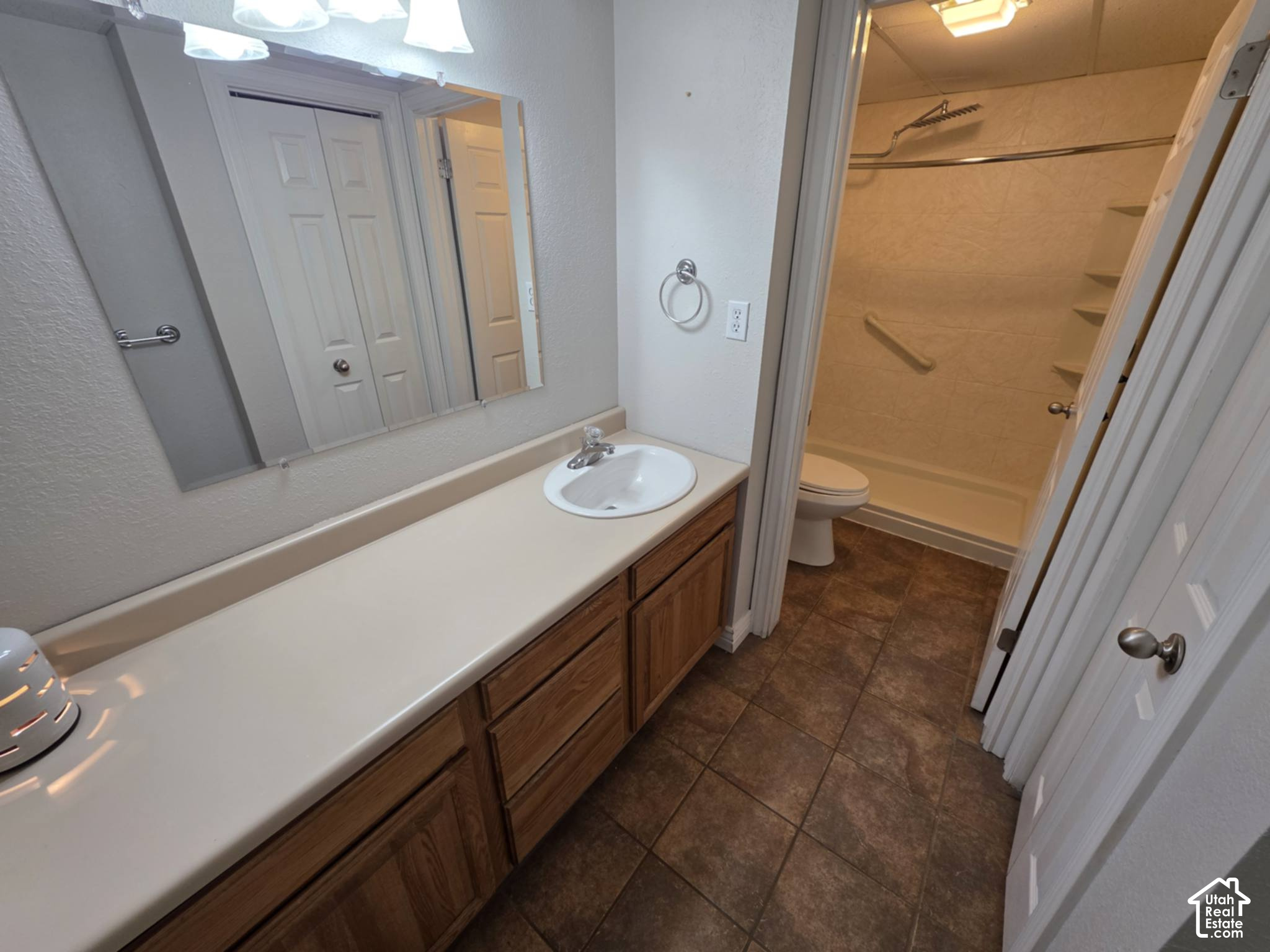 main property photo 71