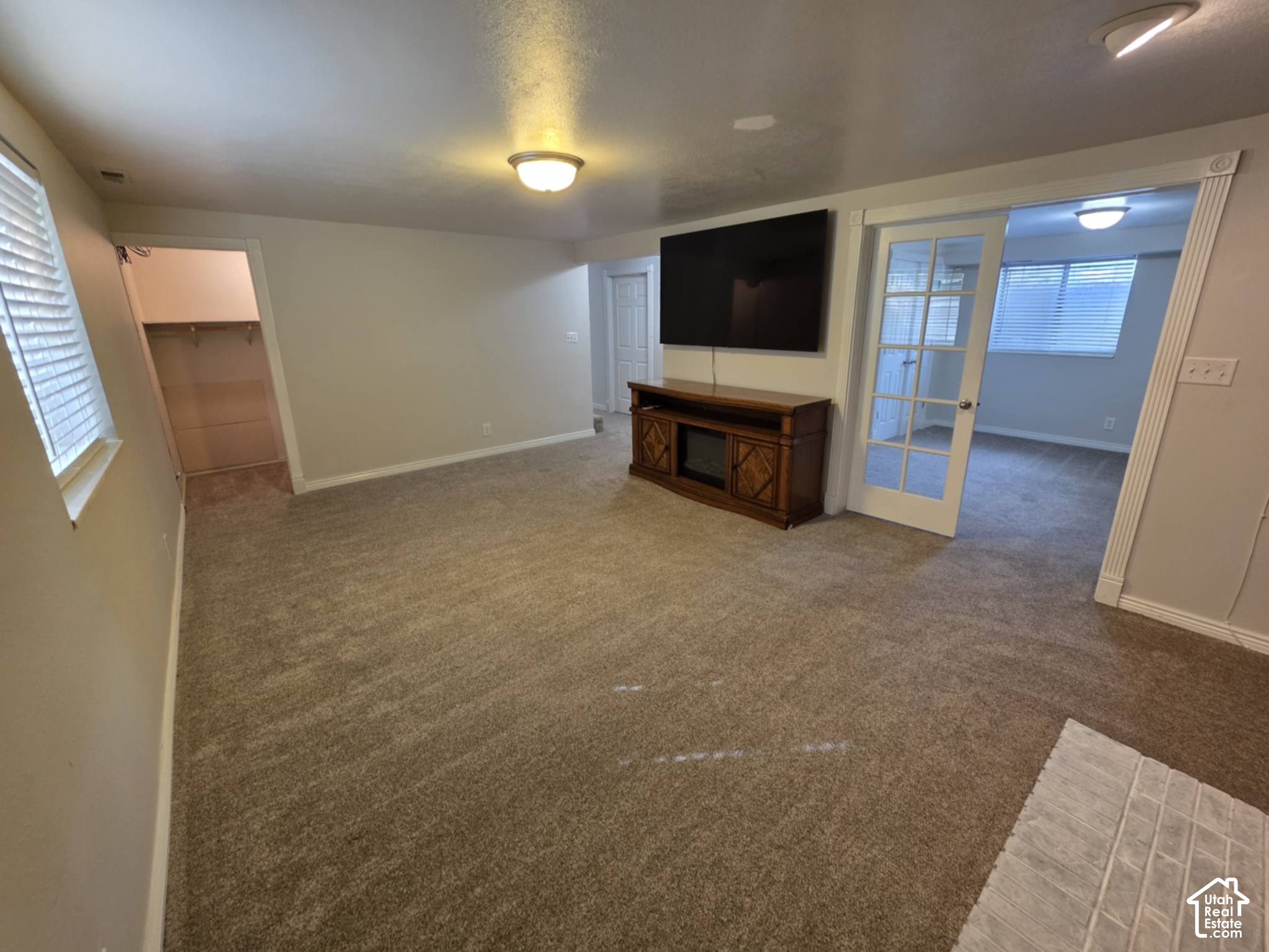 main property photo 78