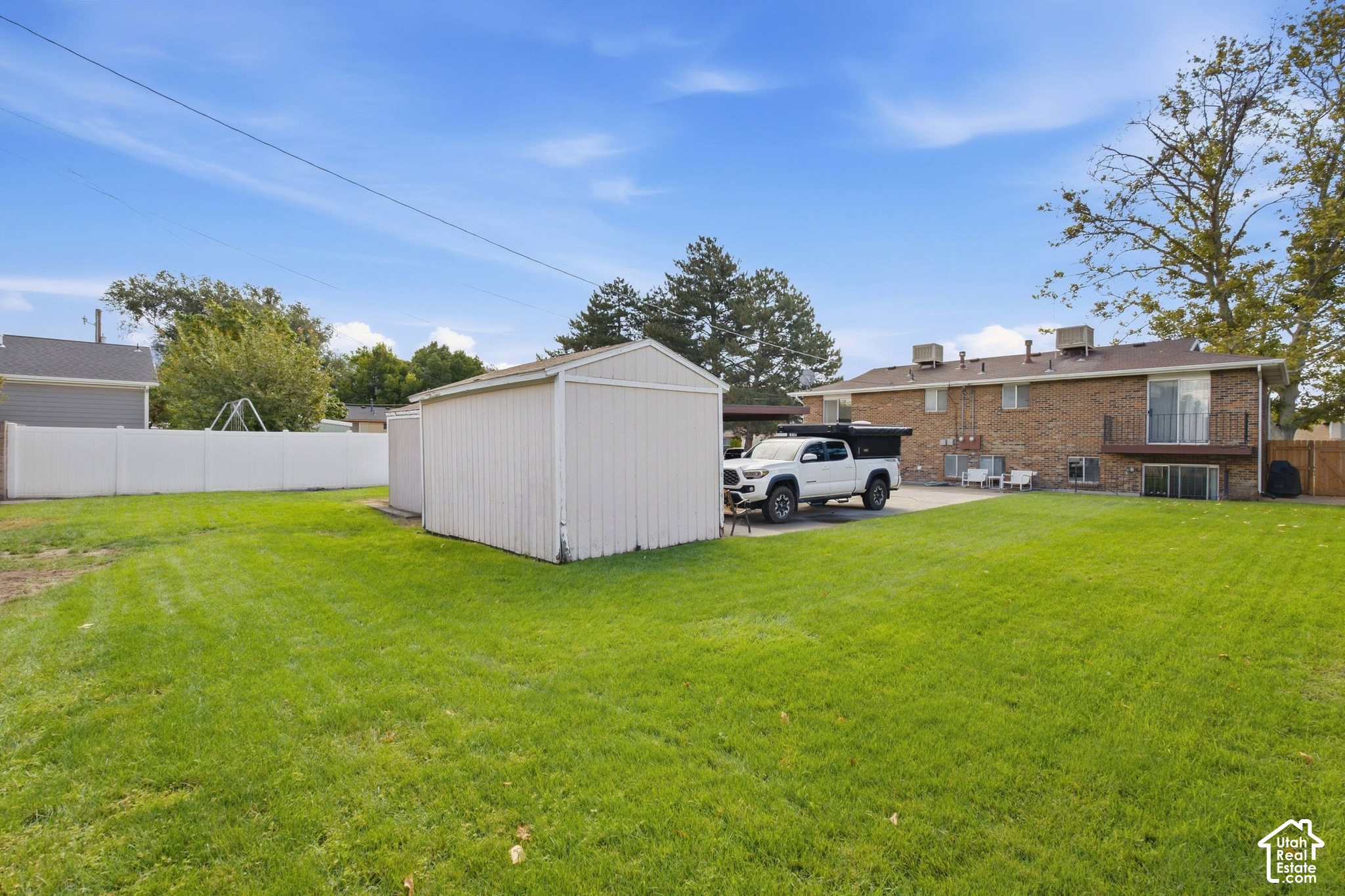 main property photo 22