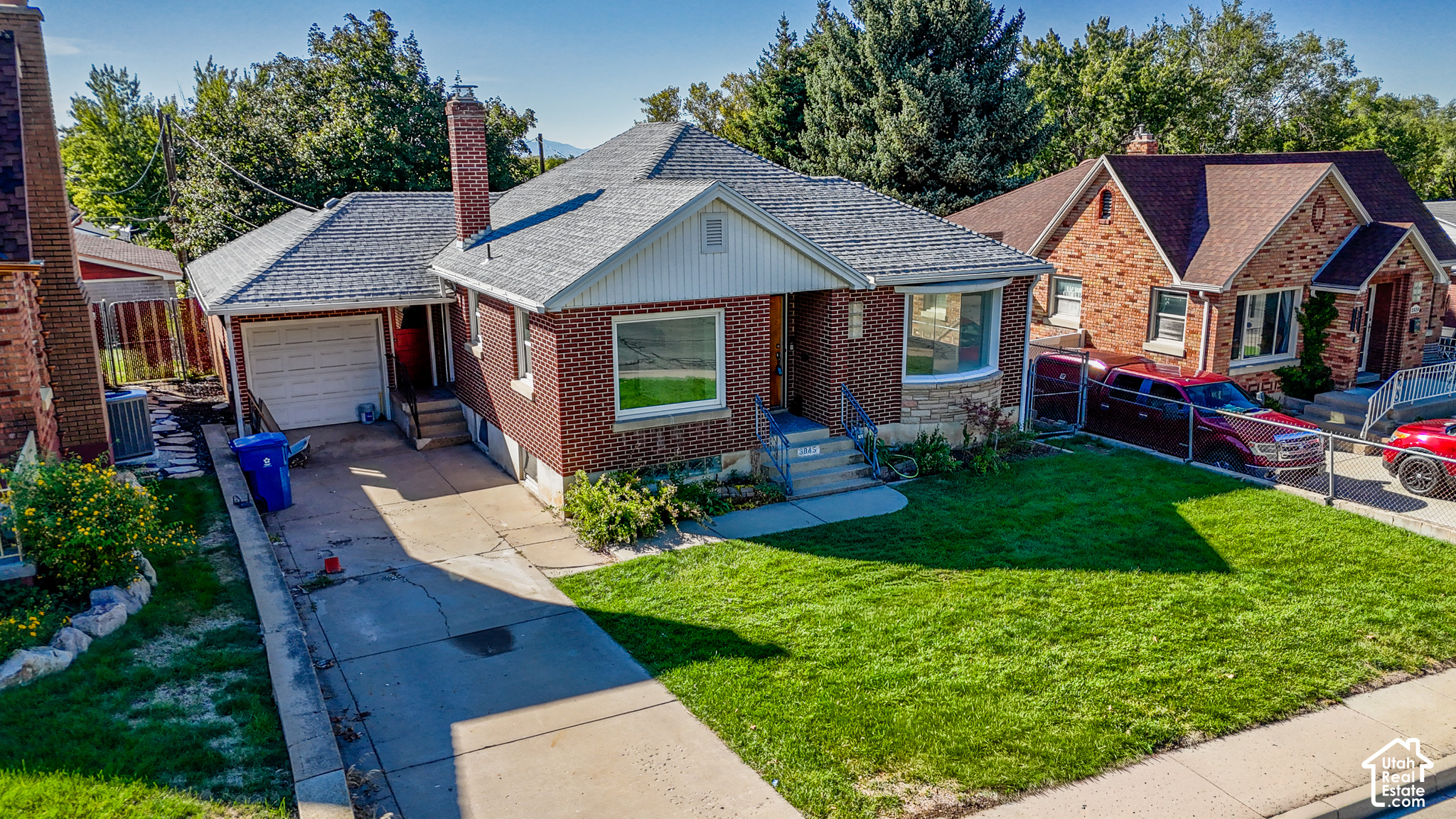 main property photo 14