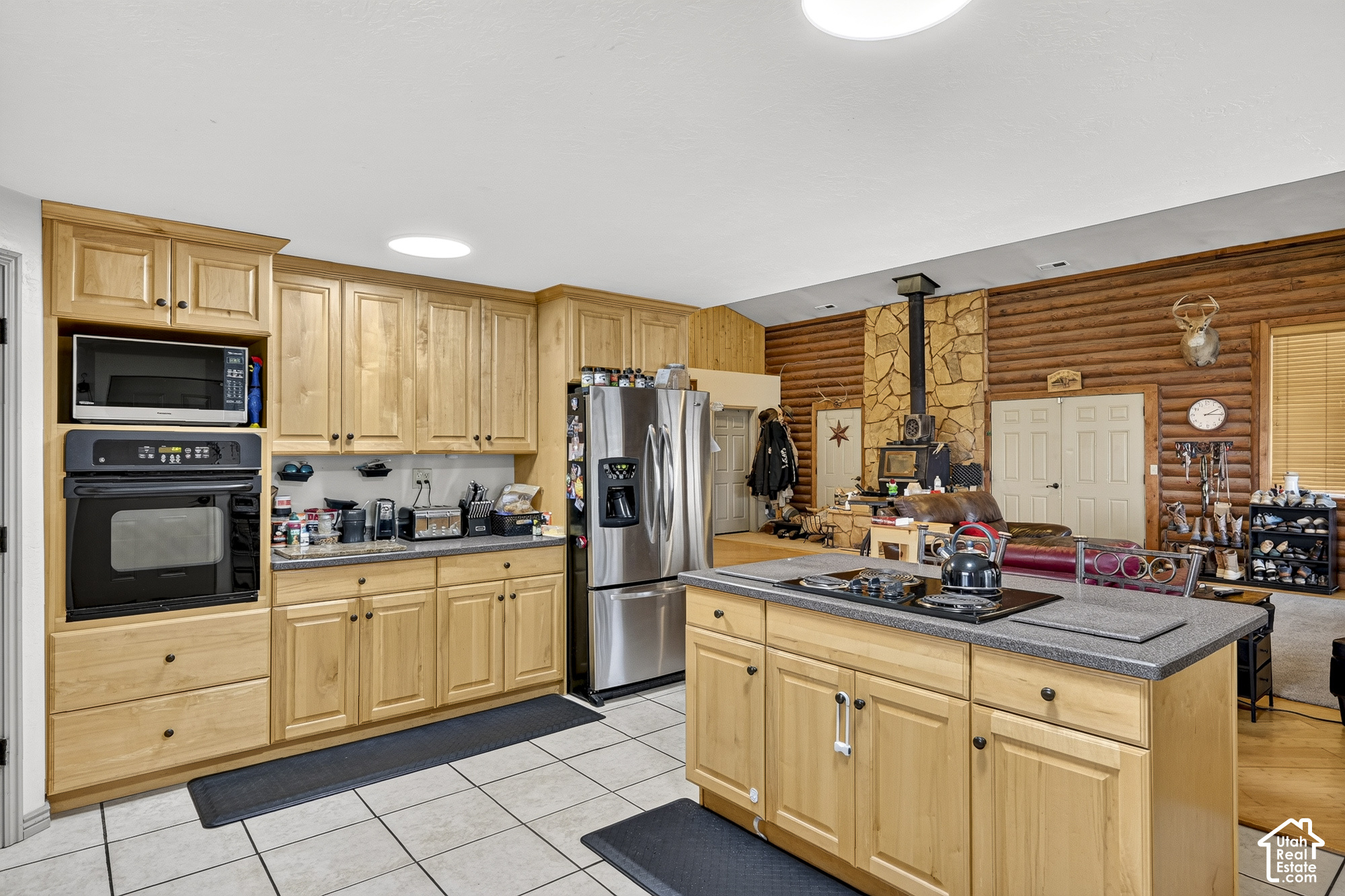 main property photo 10