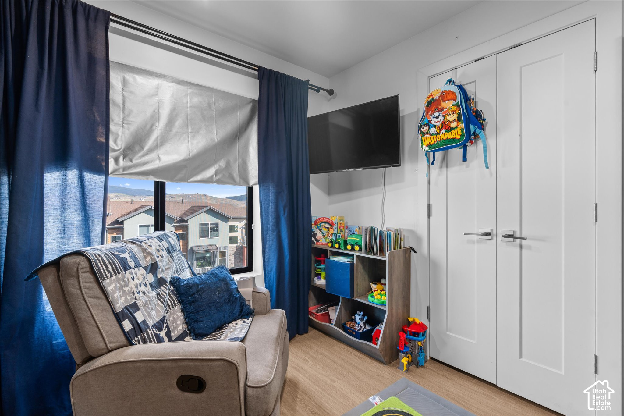 main property photo 19
