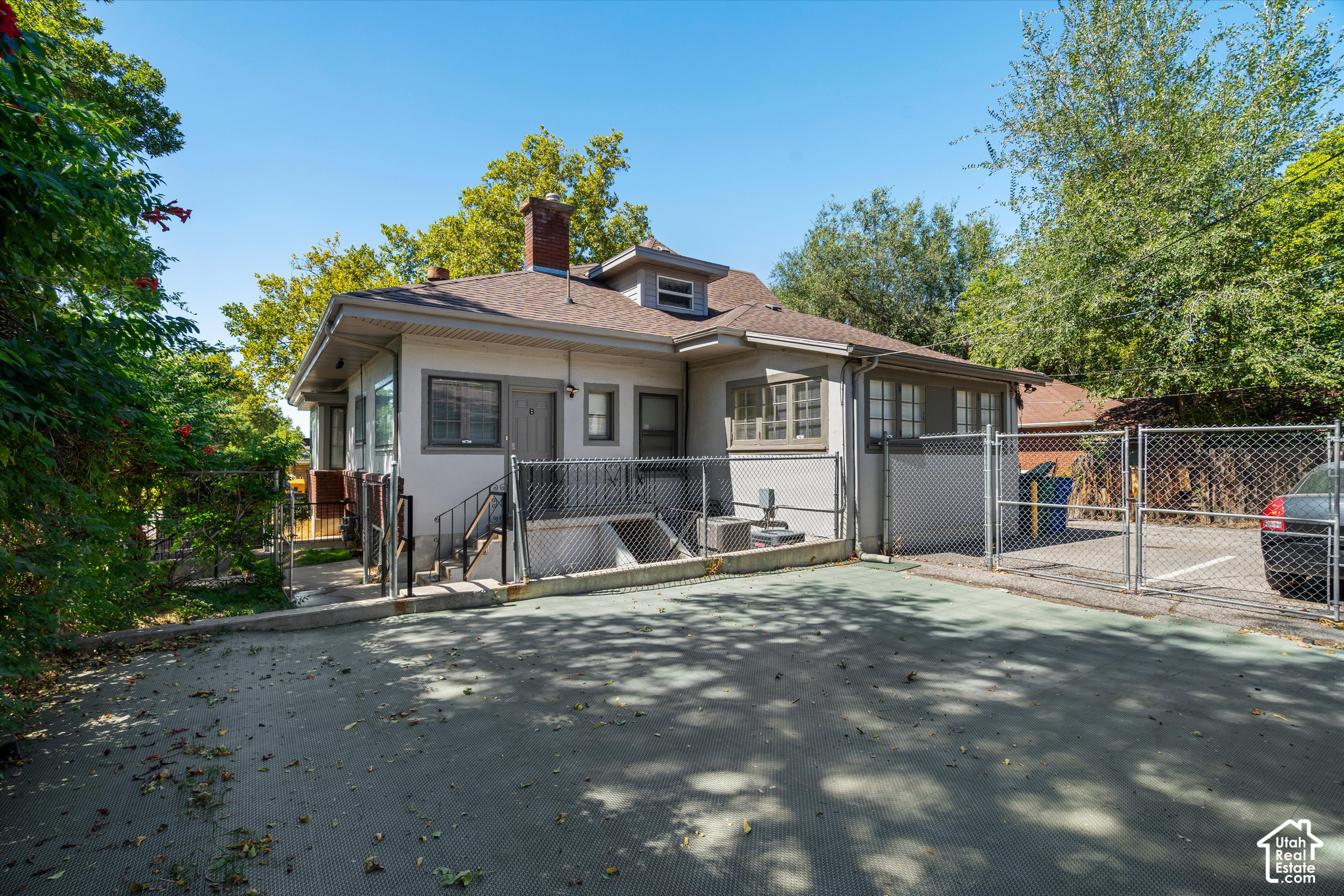 main property photo 21