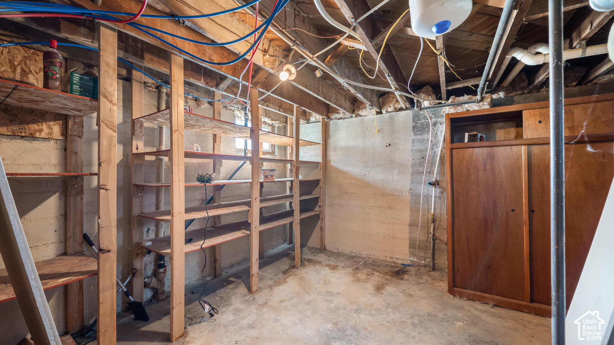 main property photo 12