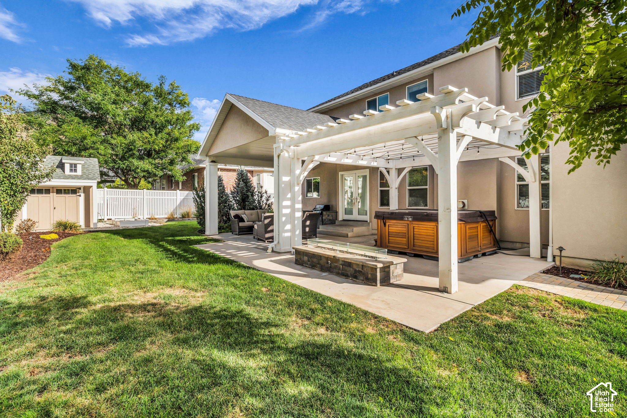 main property photo 41