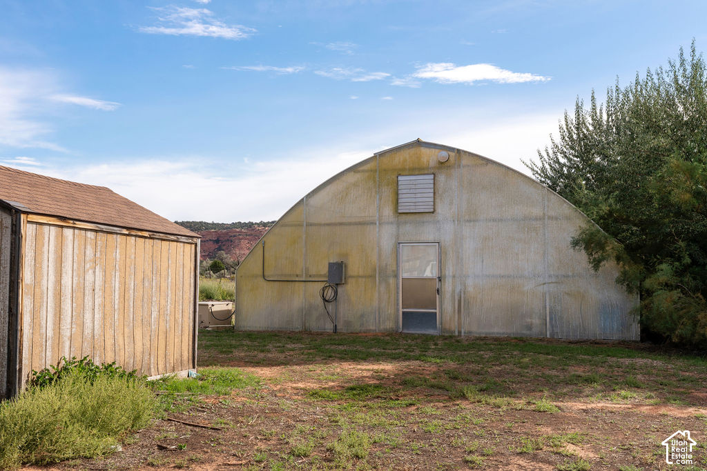 main property photo 40