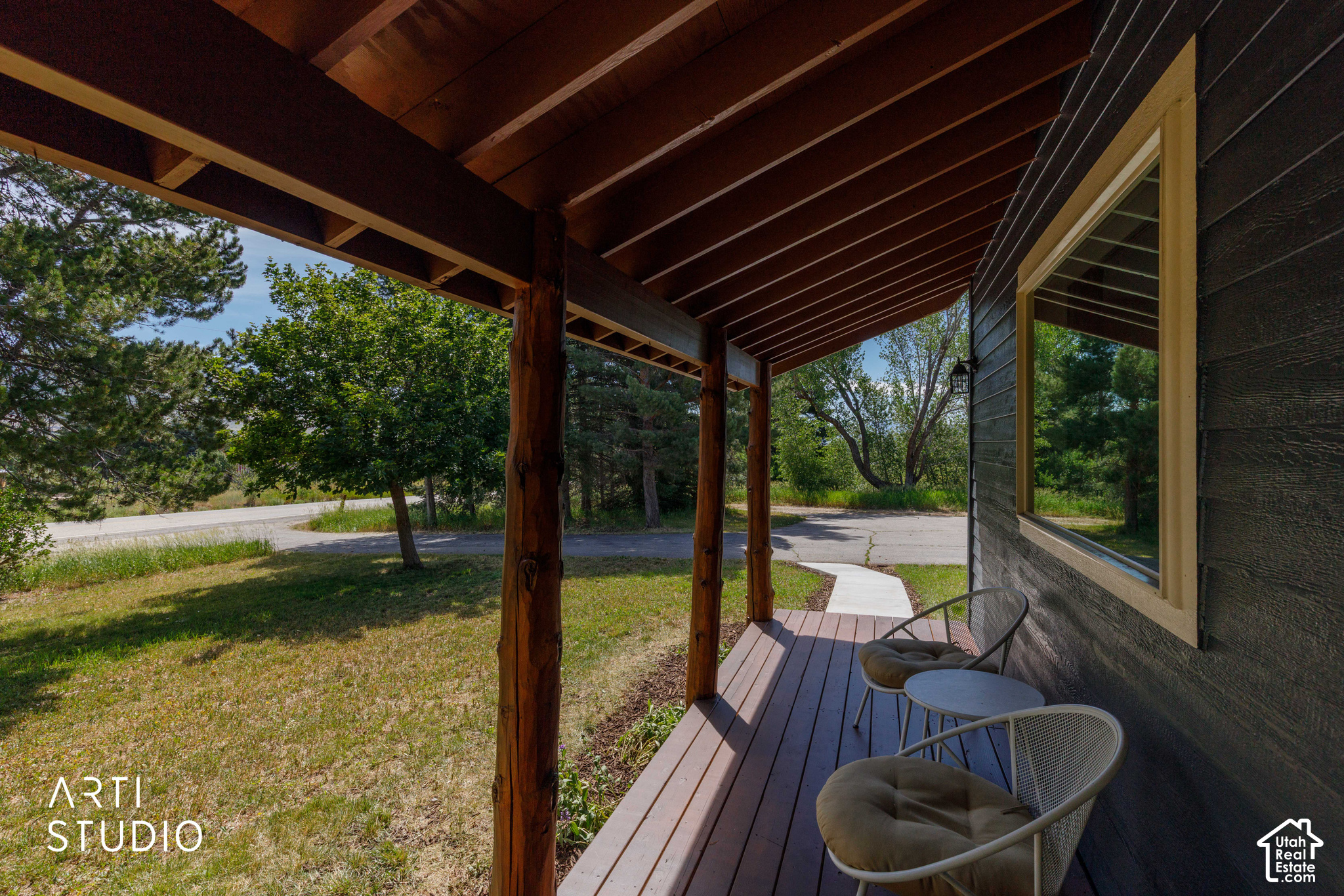 main property photo 37