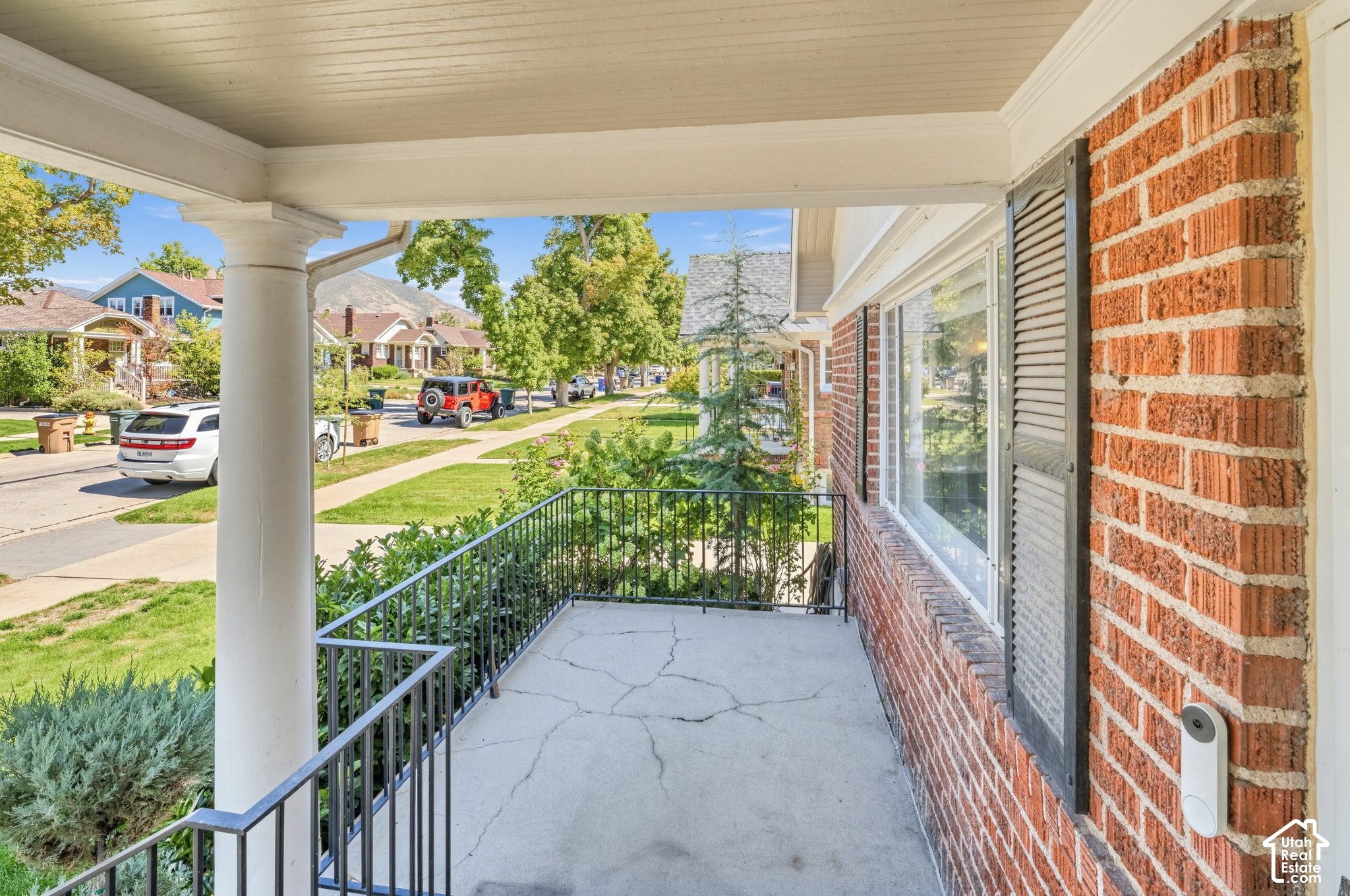 main property photo 5