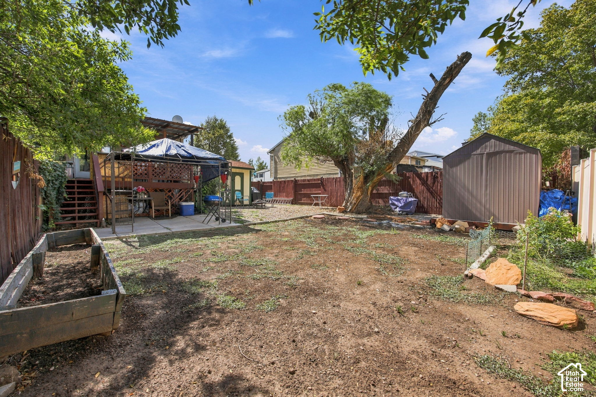 main property photo 21