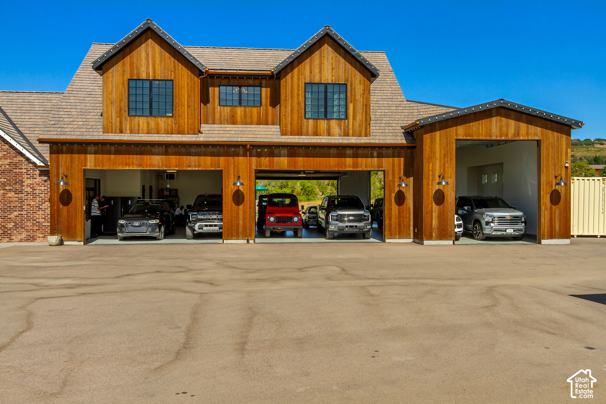 main property photo 81