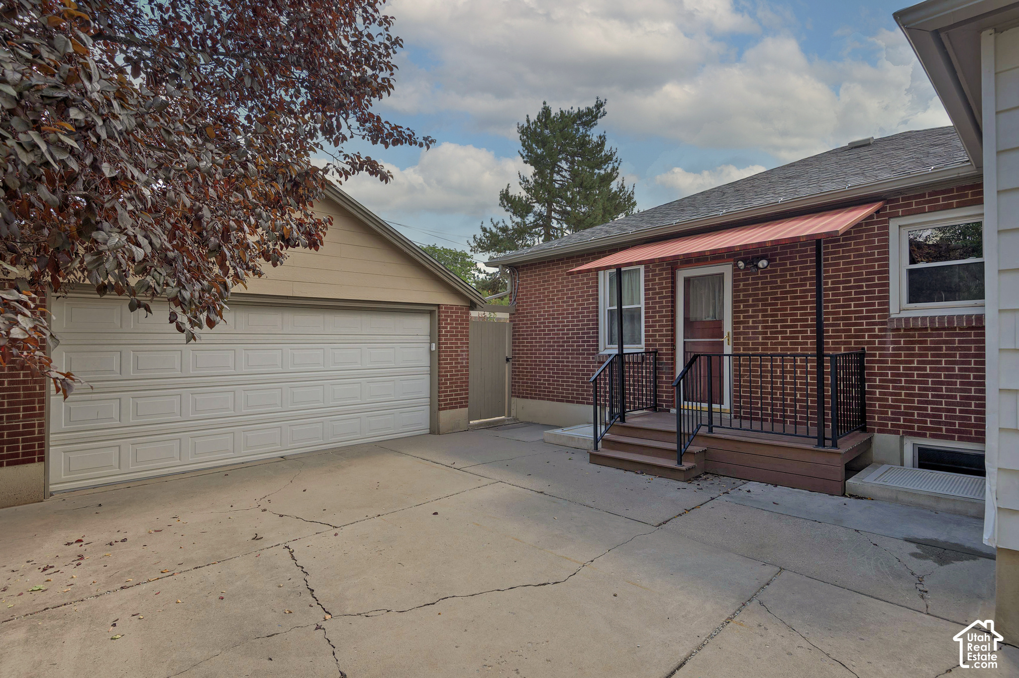 main property photo 35