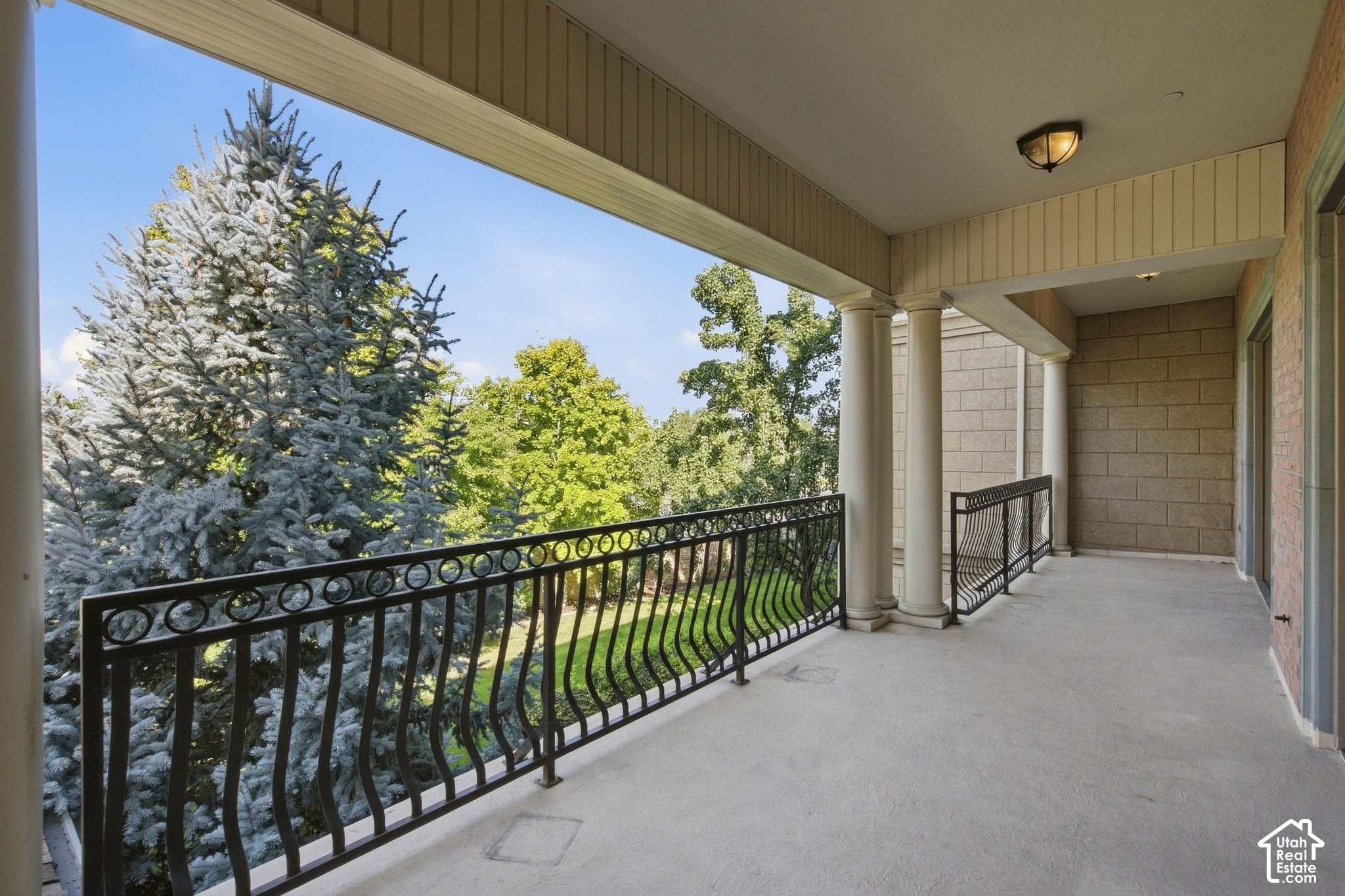 main property photo 51