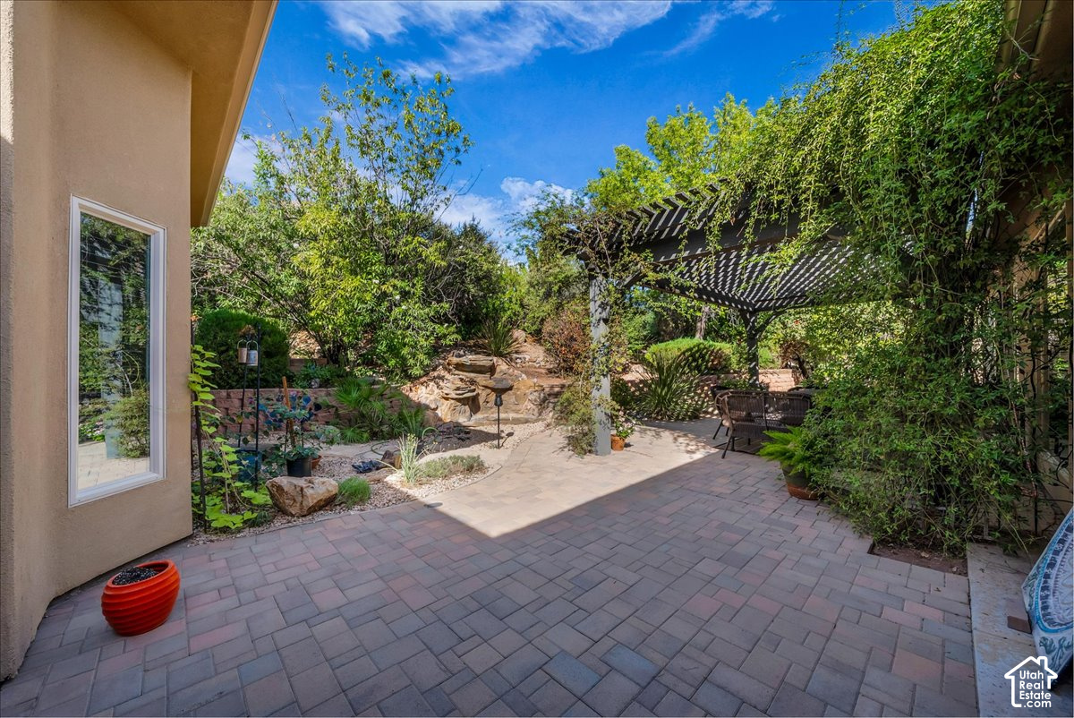 main property photo 36
