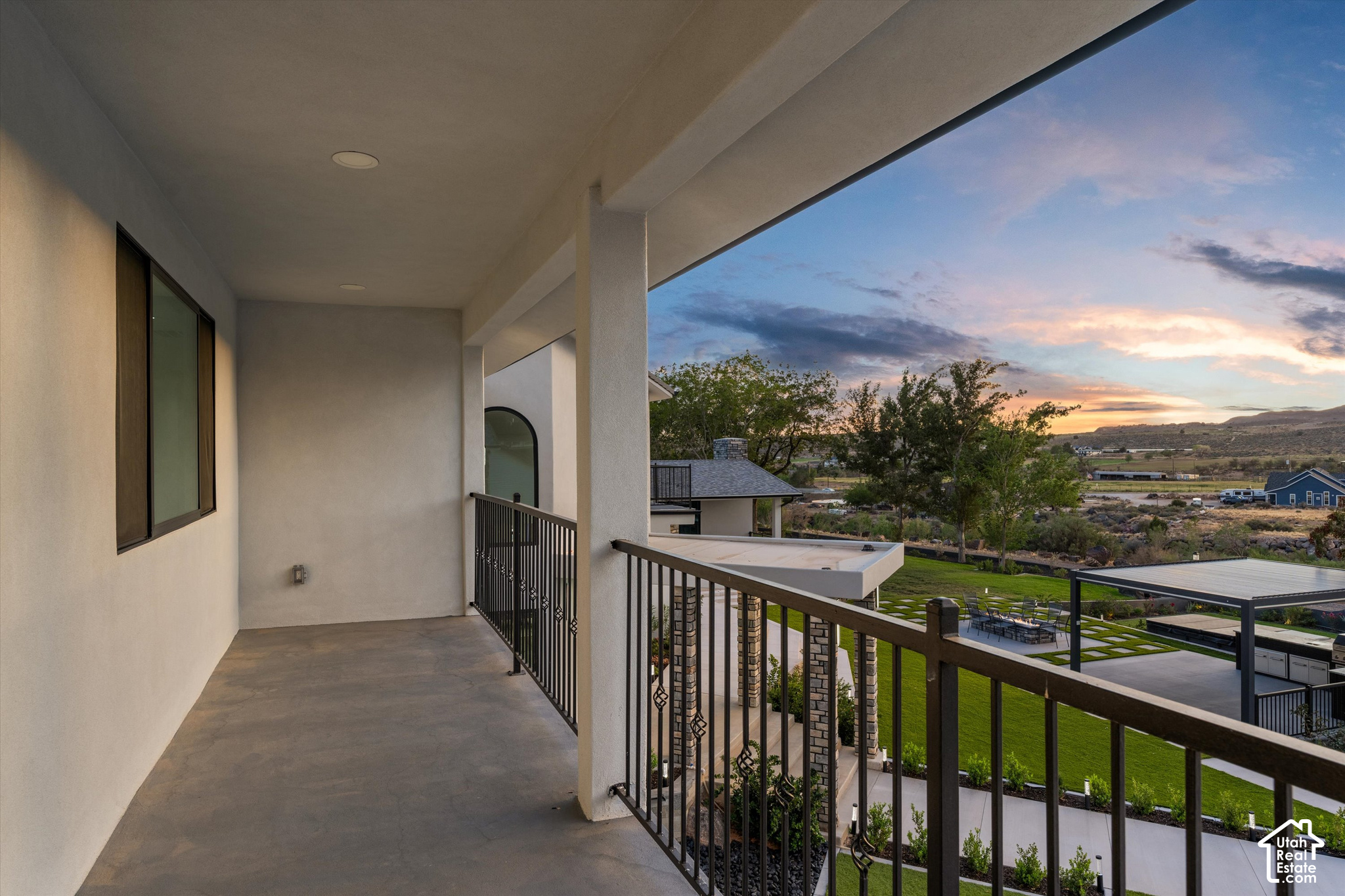 main property photo 20
