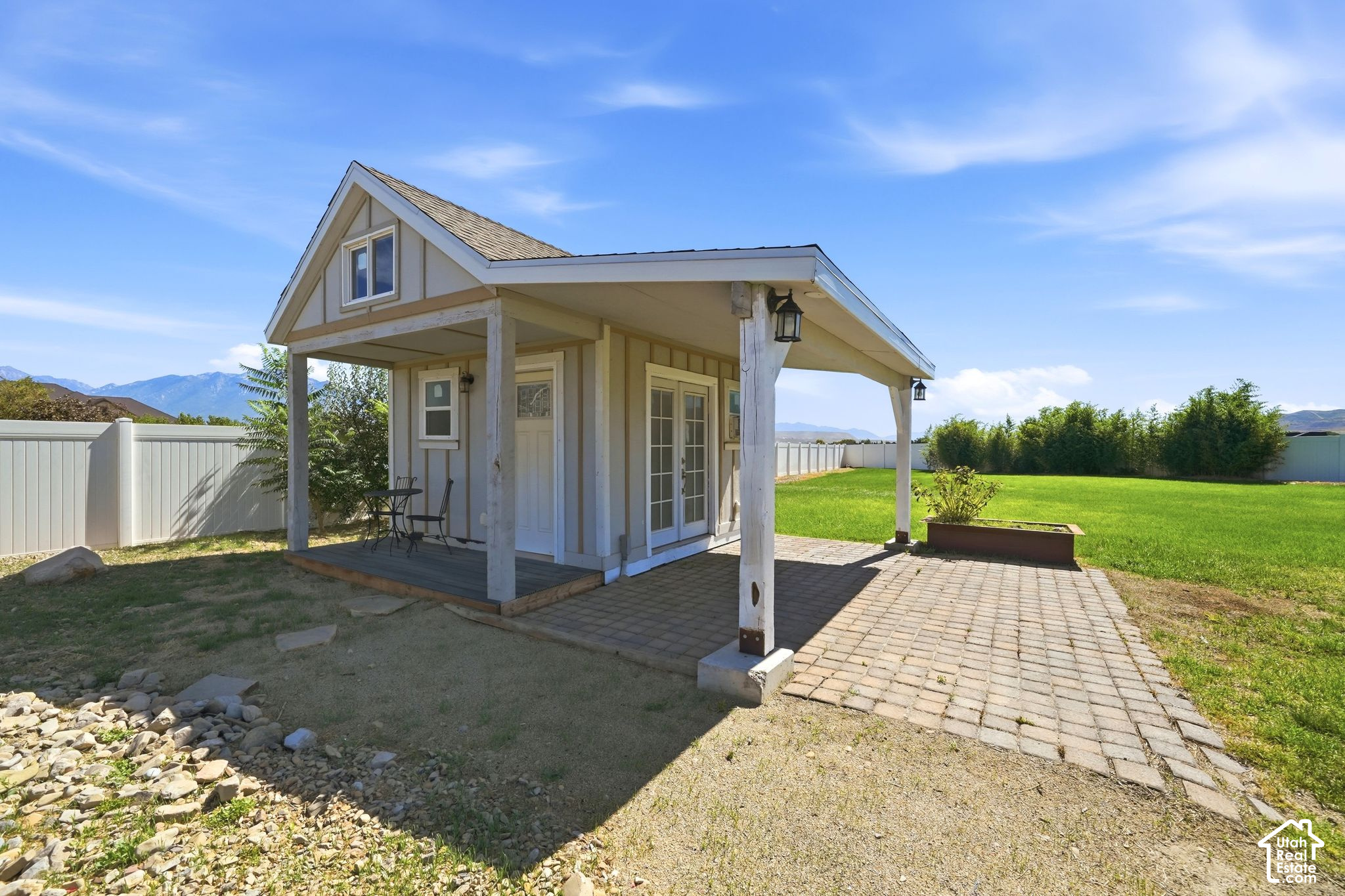 main property photo 60