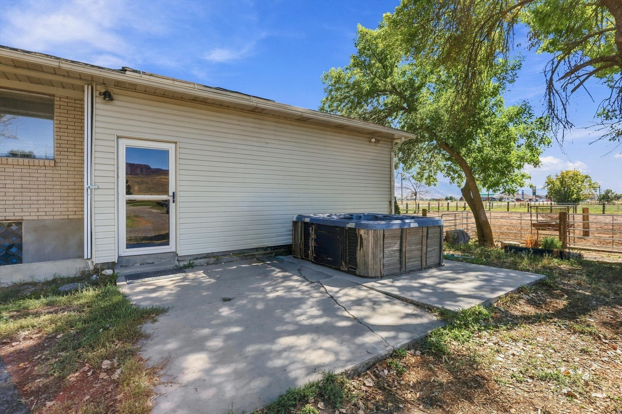 main property photo 39