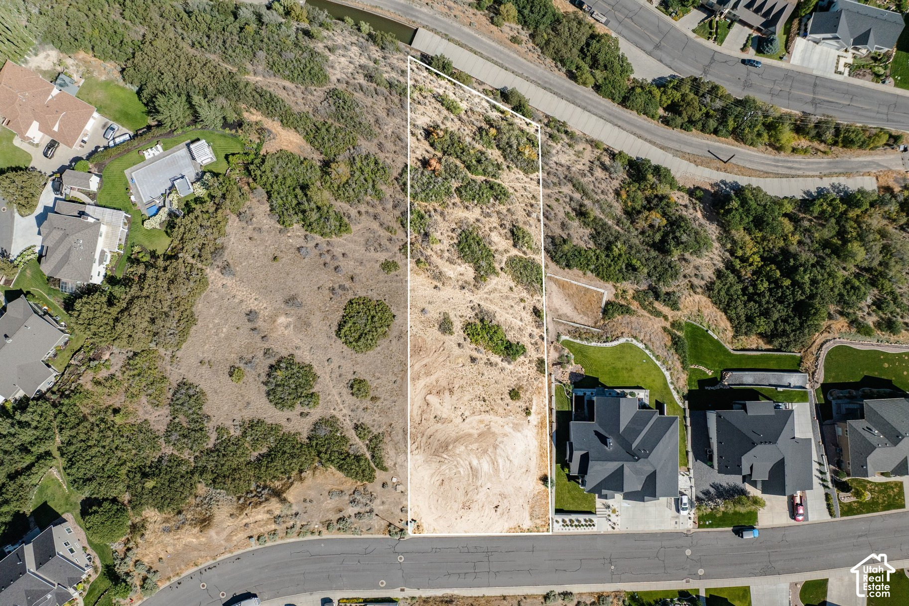 main property photo 5