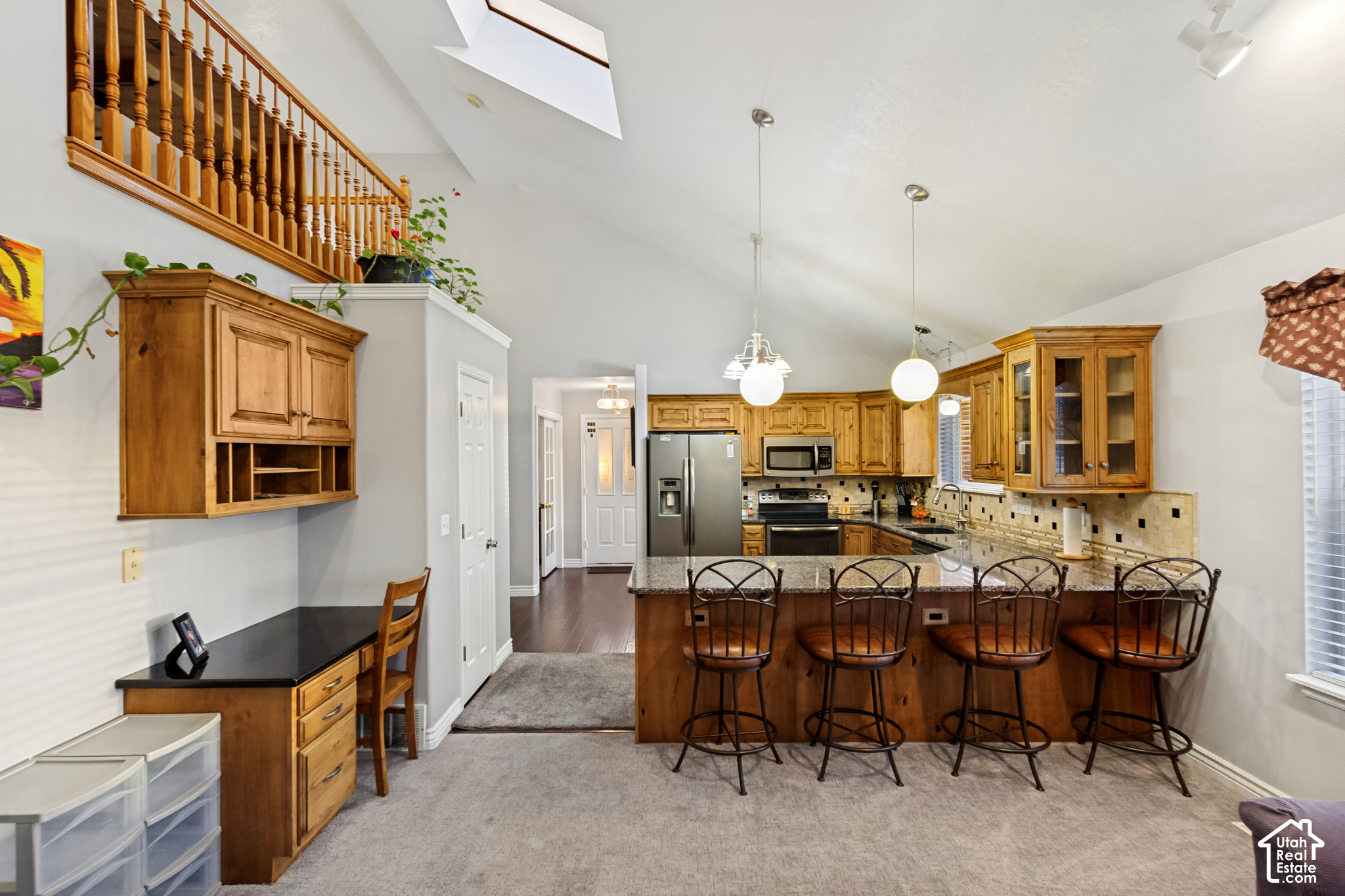 main property photo 9