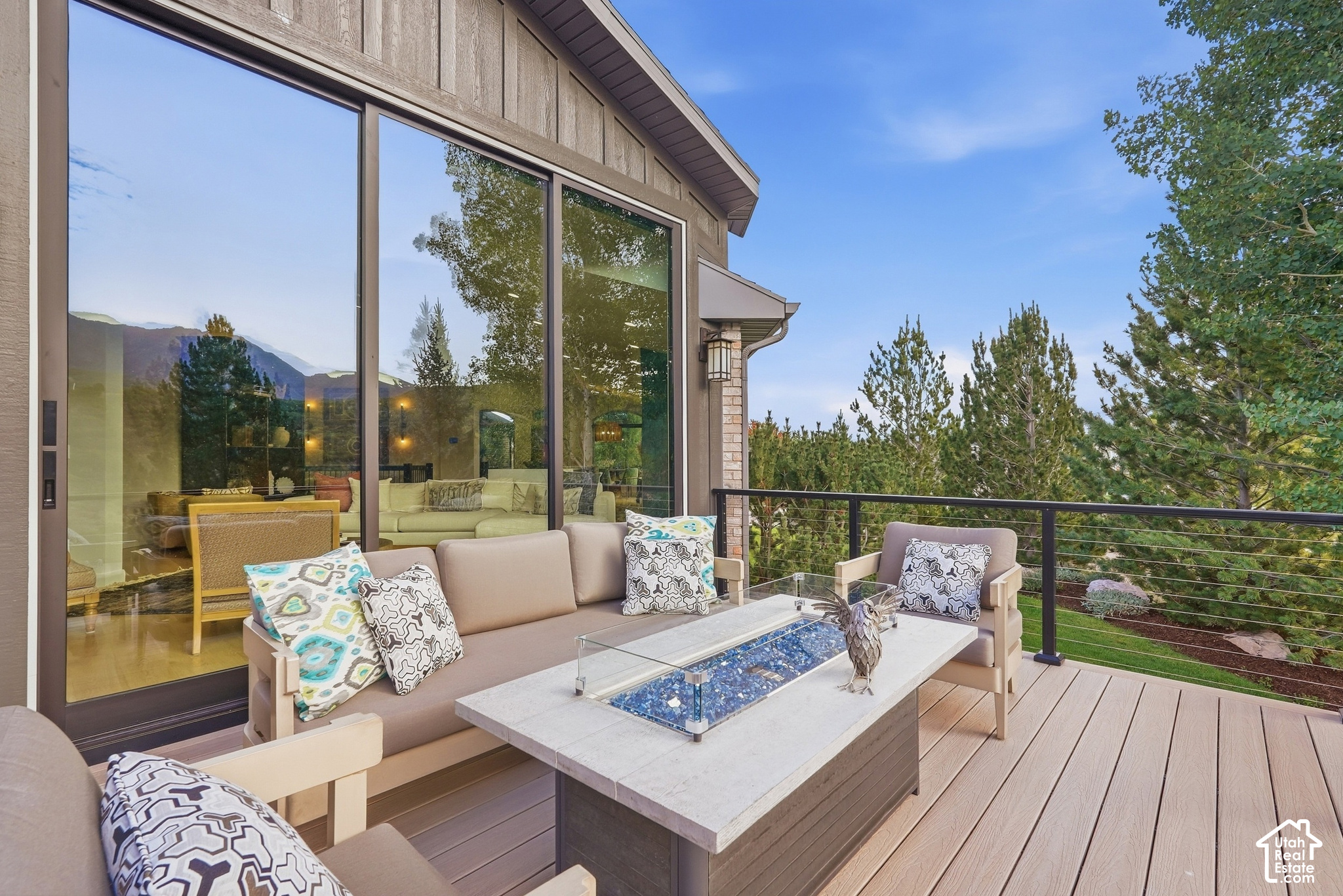 main property photo 37