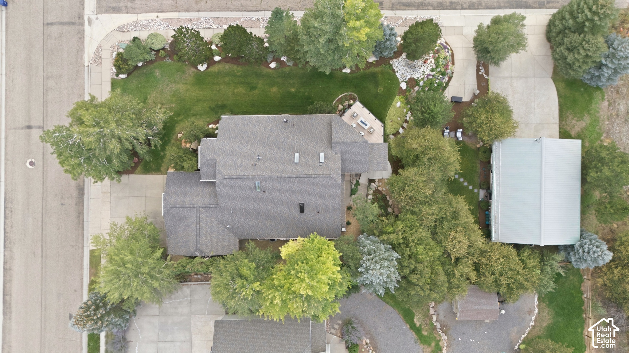 main property photo 64