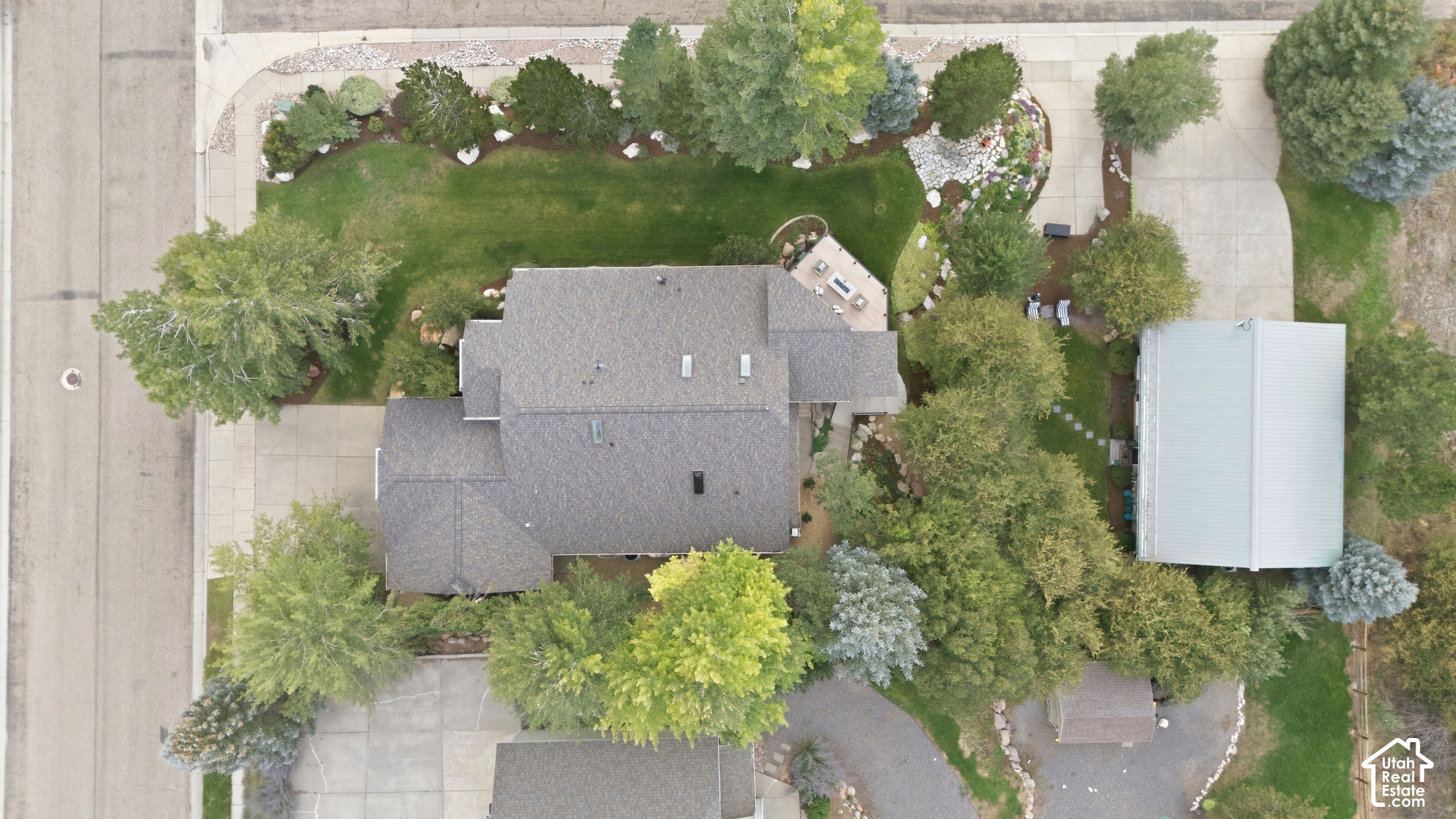 main property photo 65