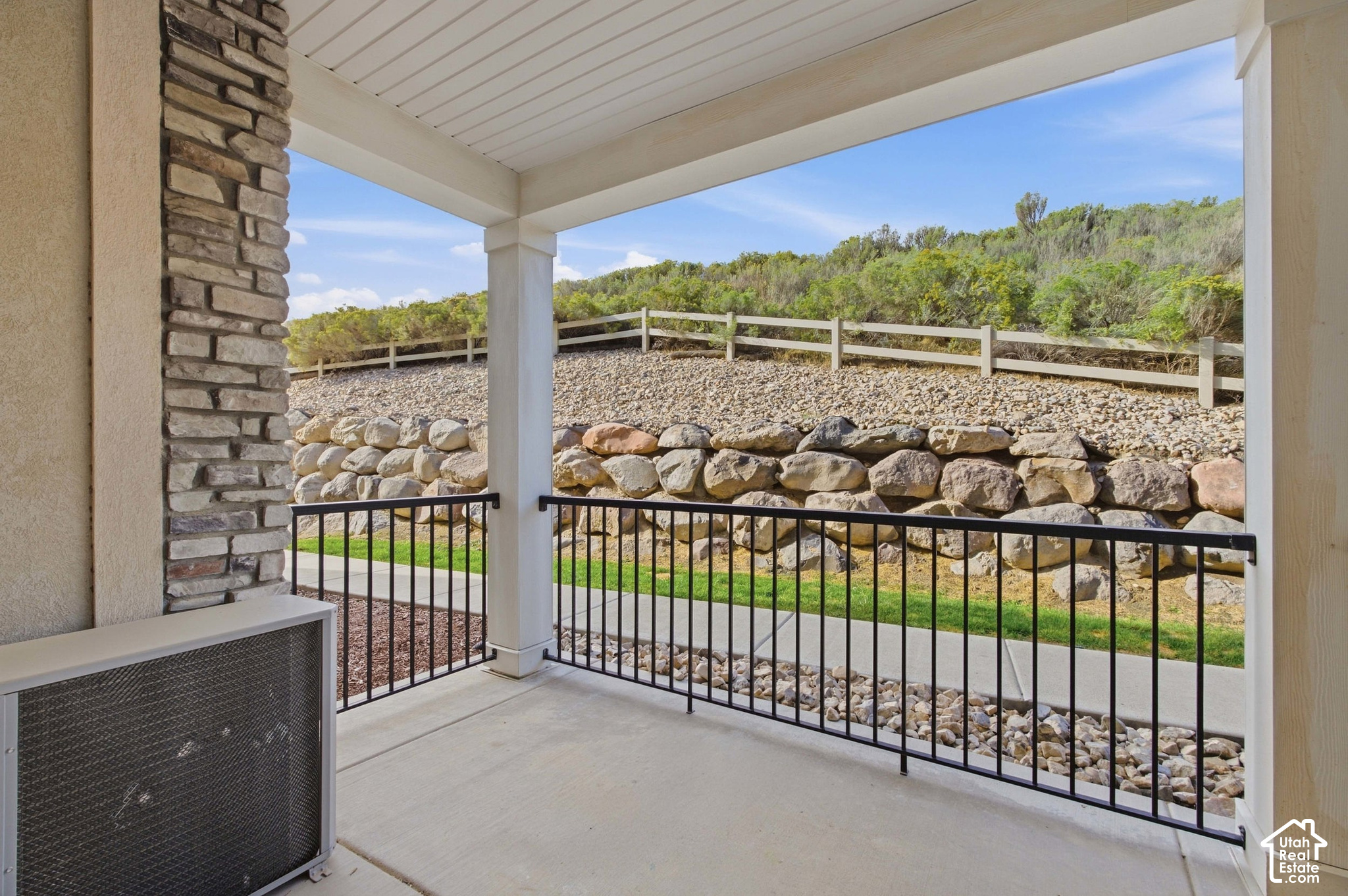 main property photo 24
