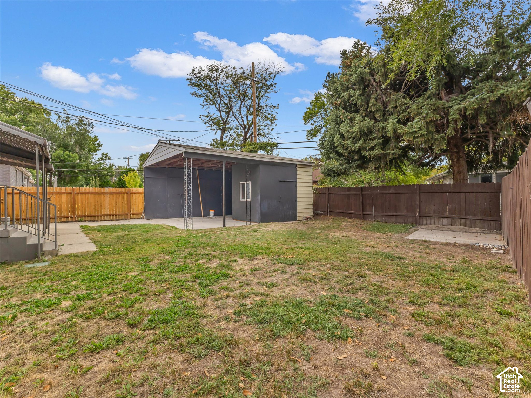 main property photo 18