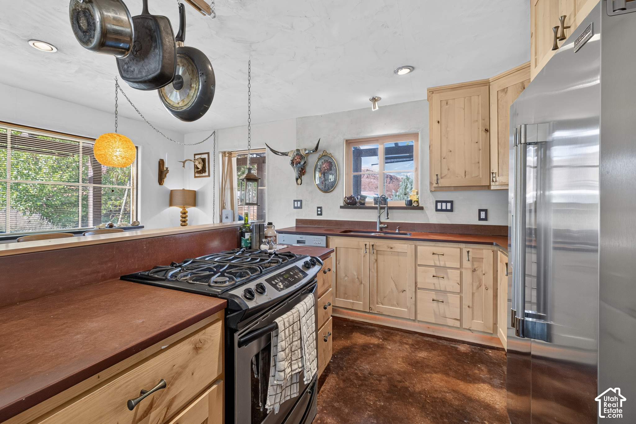 main property photo 11