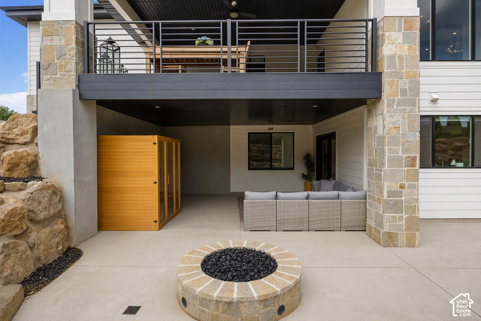 main property photo 60