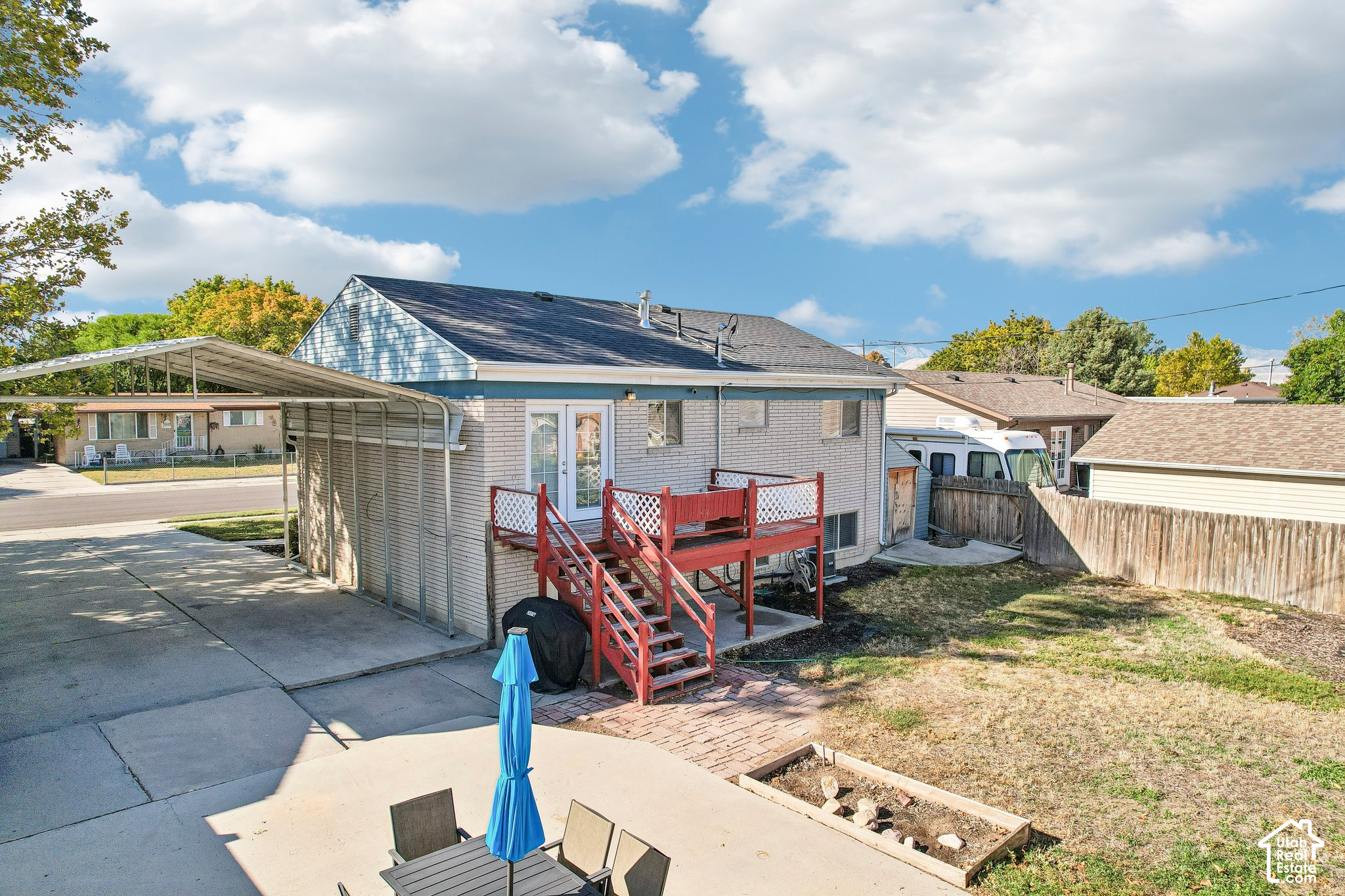 main property photo 44