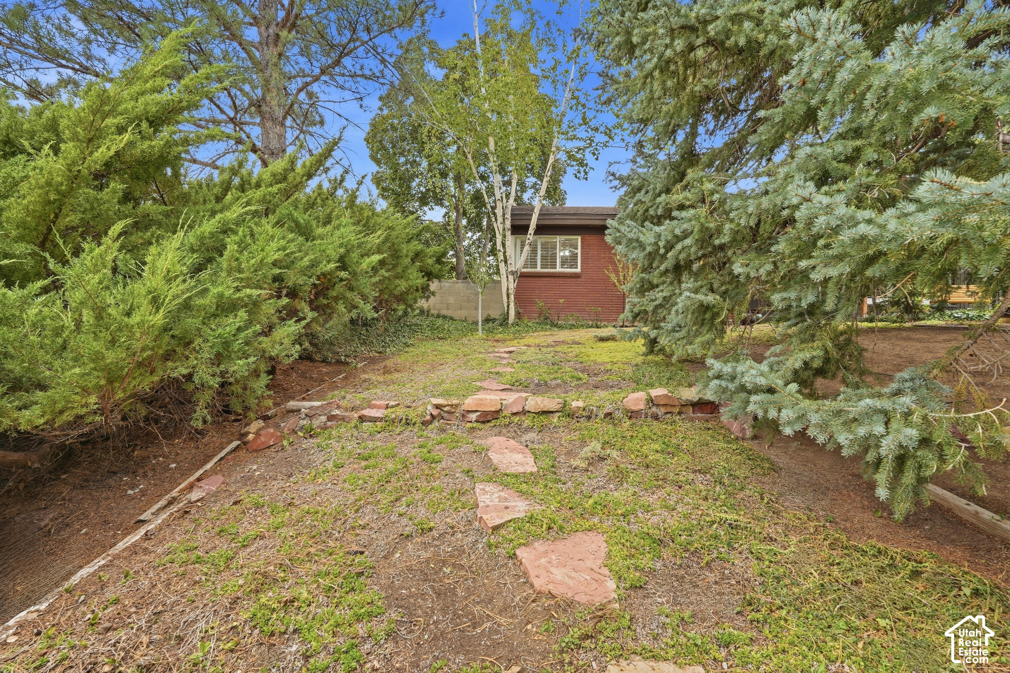 main property photo 42
