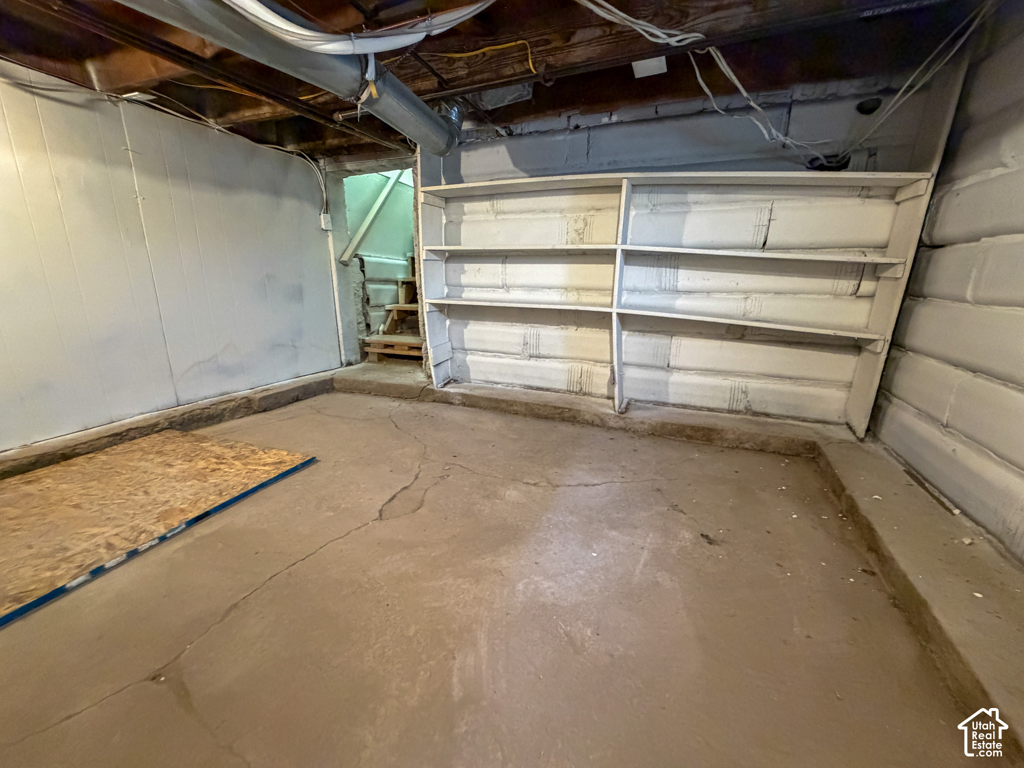 main property photo 40