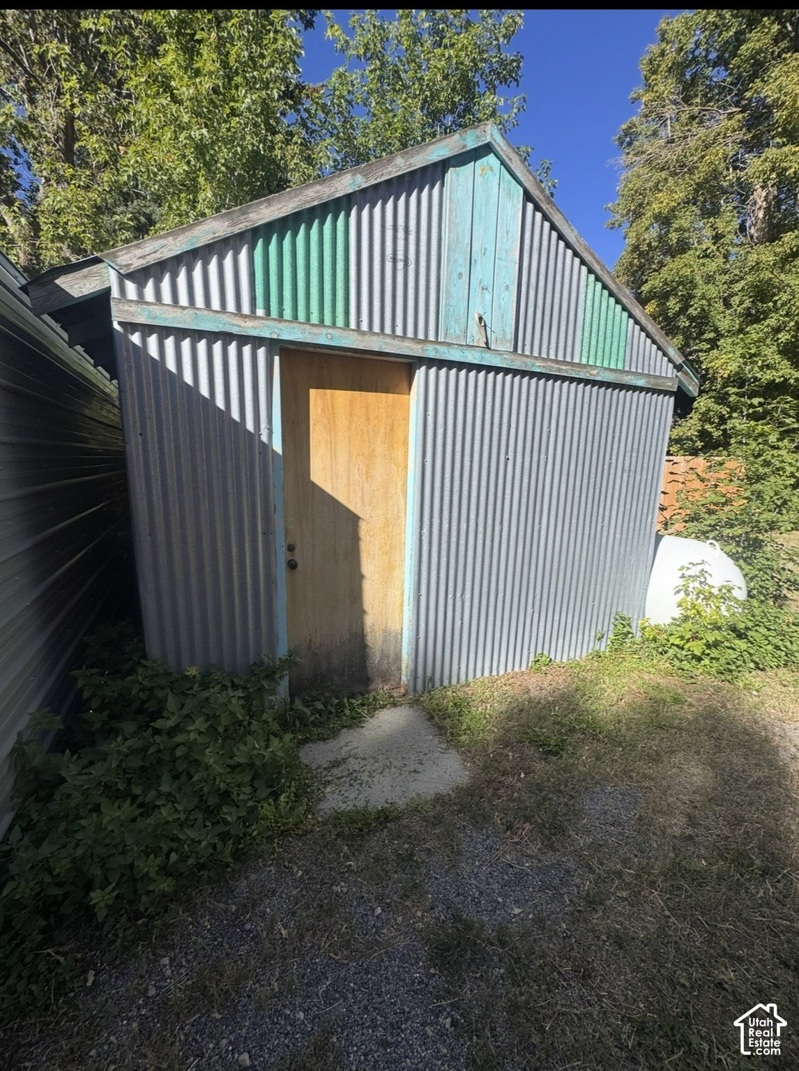 main property photo 18