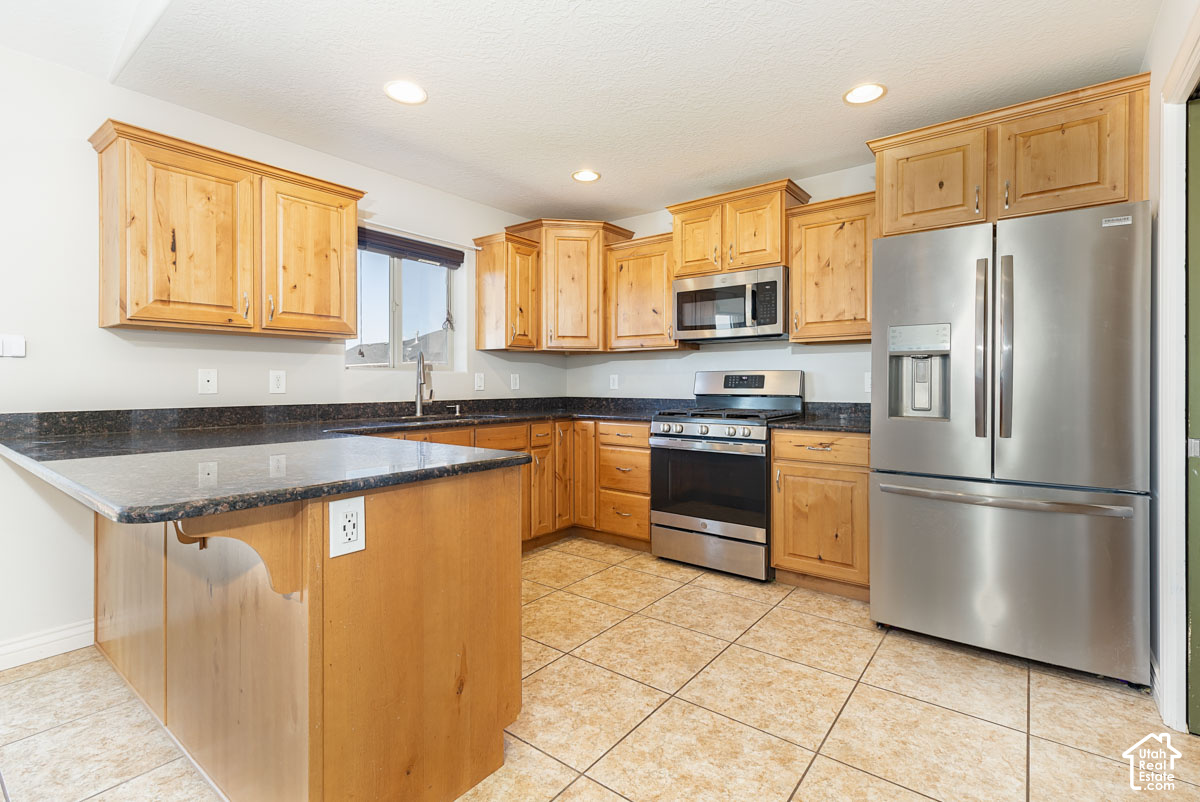 main property photo 11