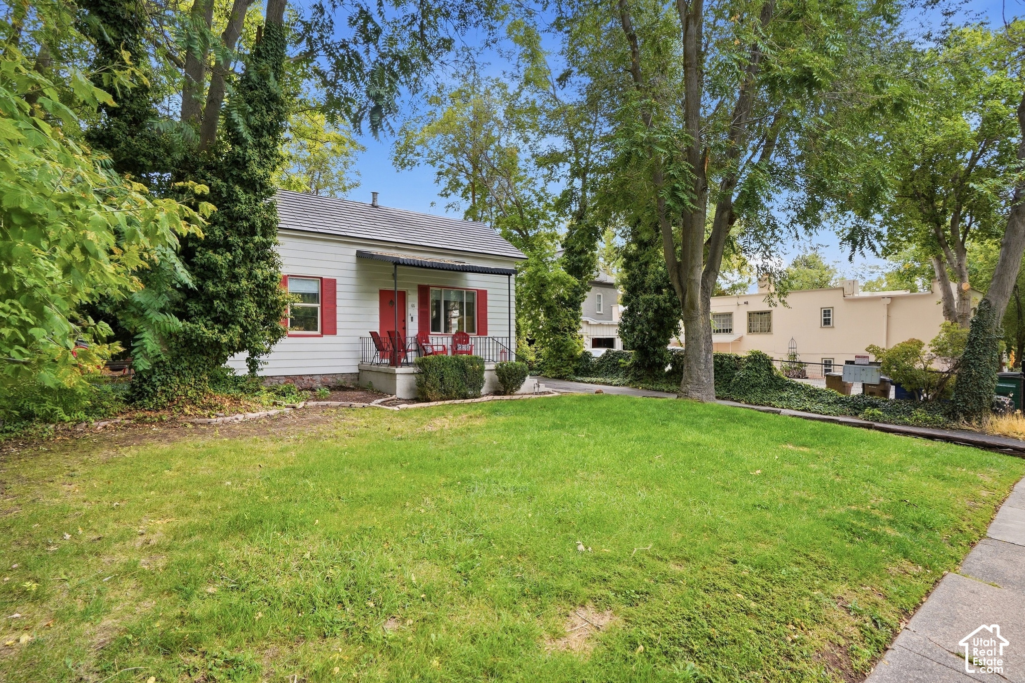 main property photo 1