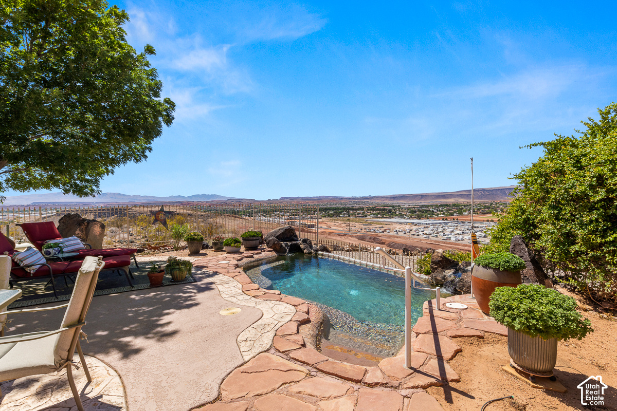 main property photo 24