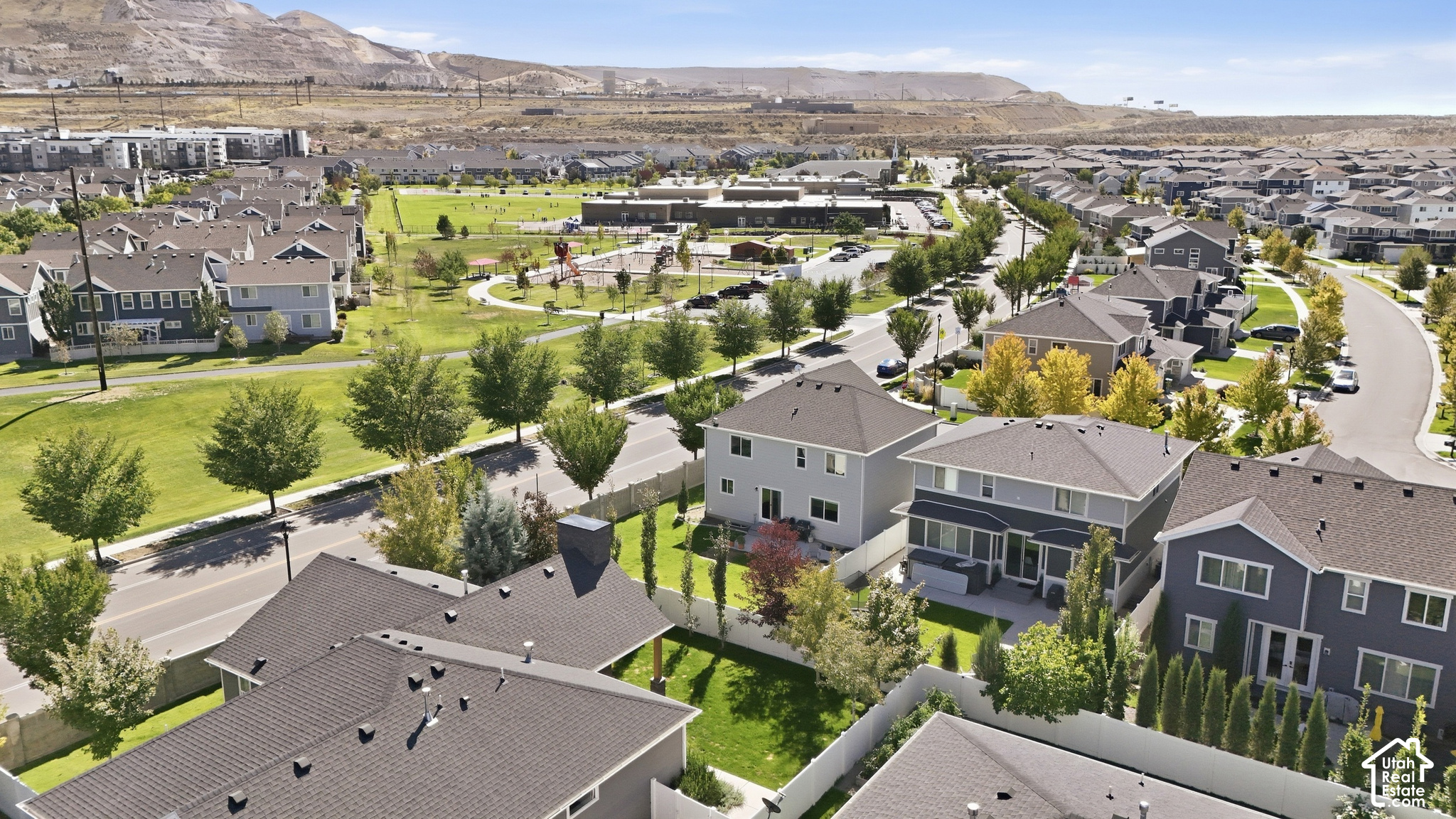 main property photo 45
