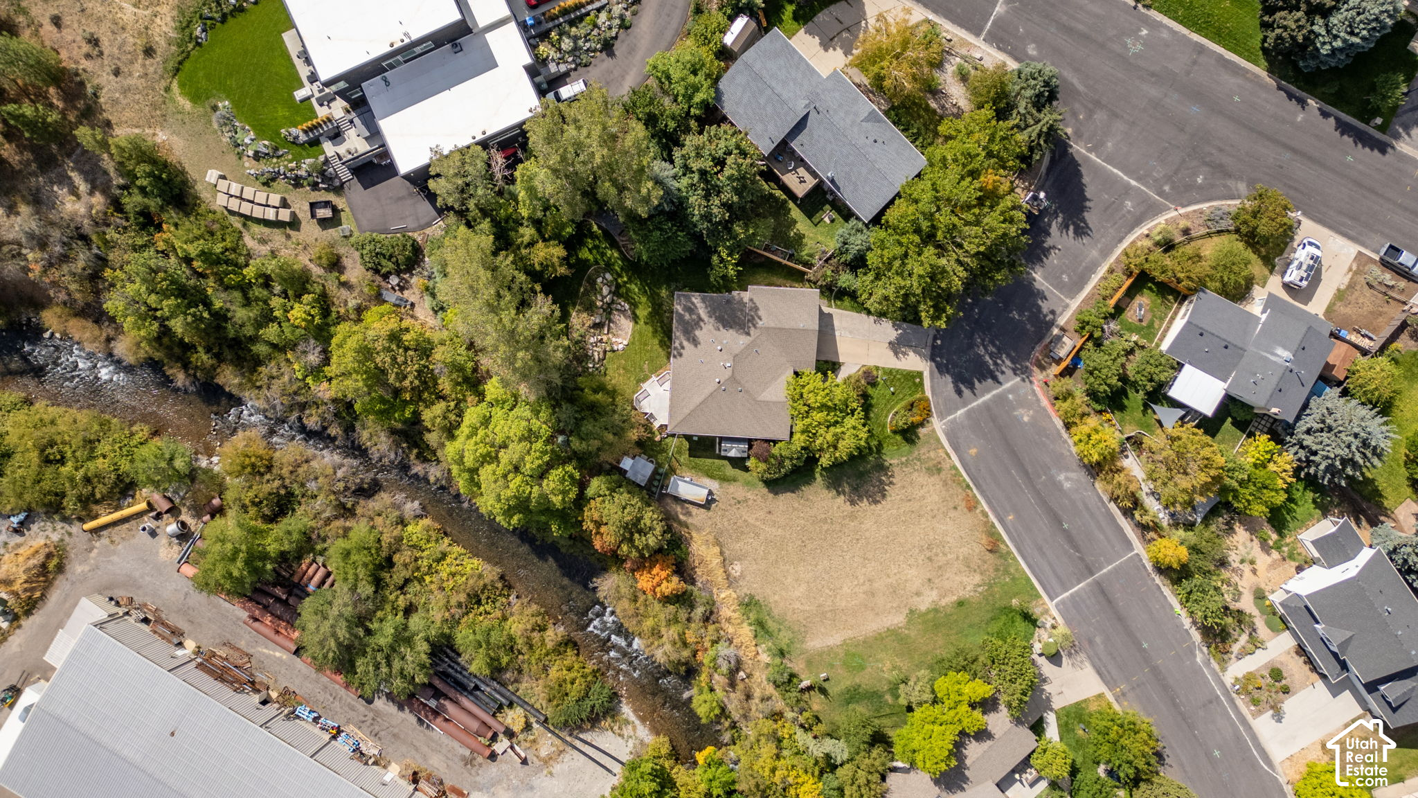 main property photo 48