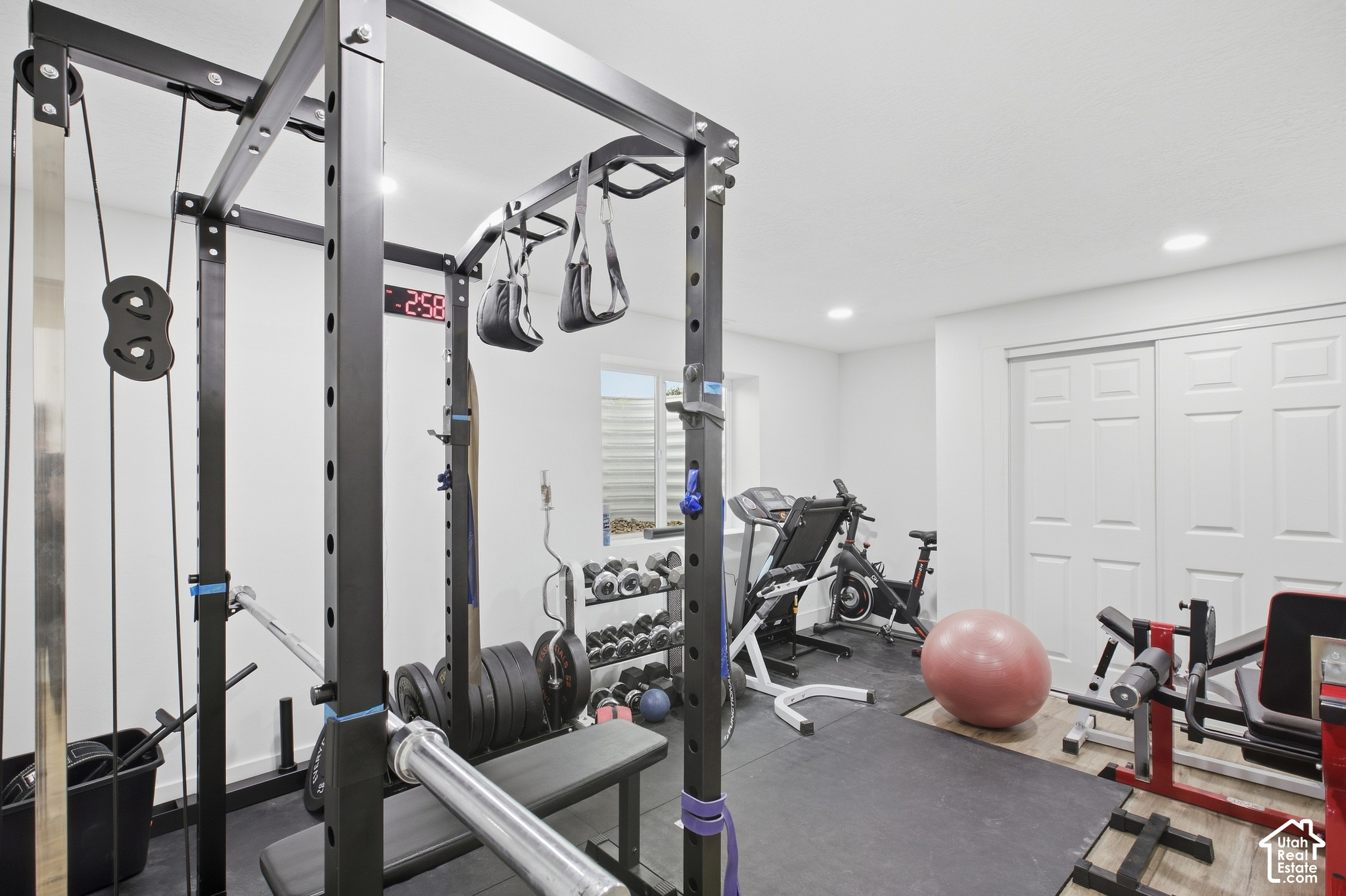 main property photo 18