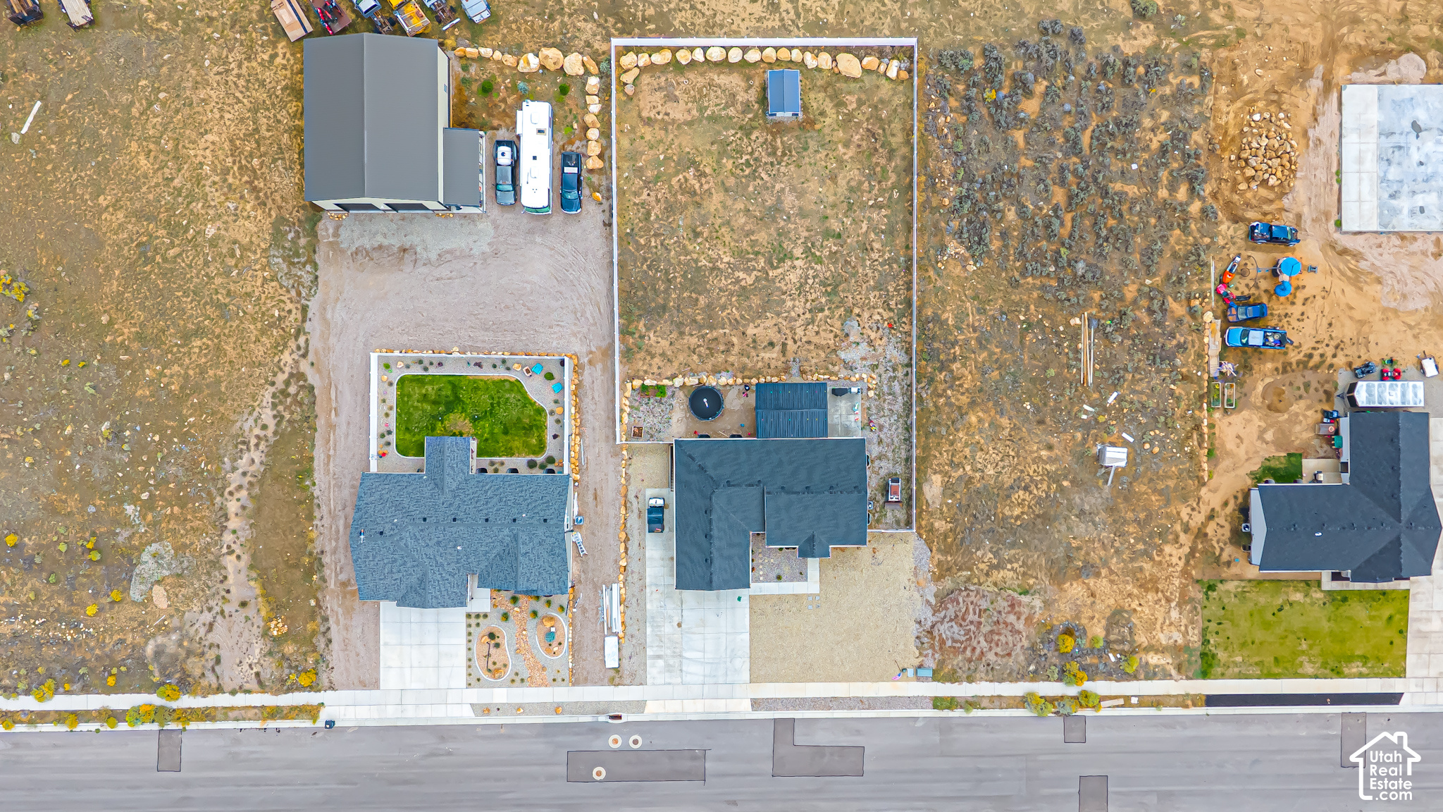main property photo 38